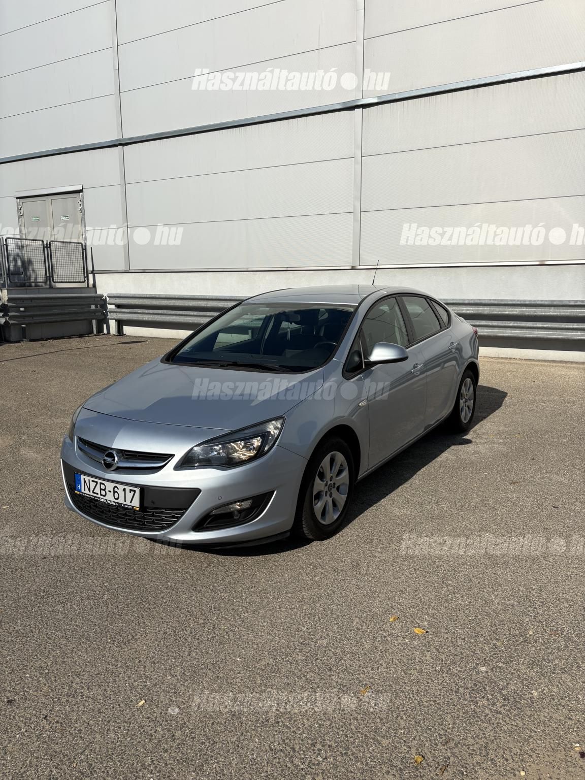 OPEL ASTRA J 2017/2 - 1