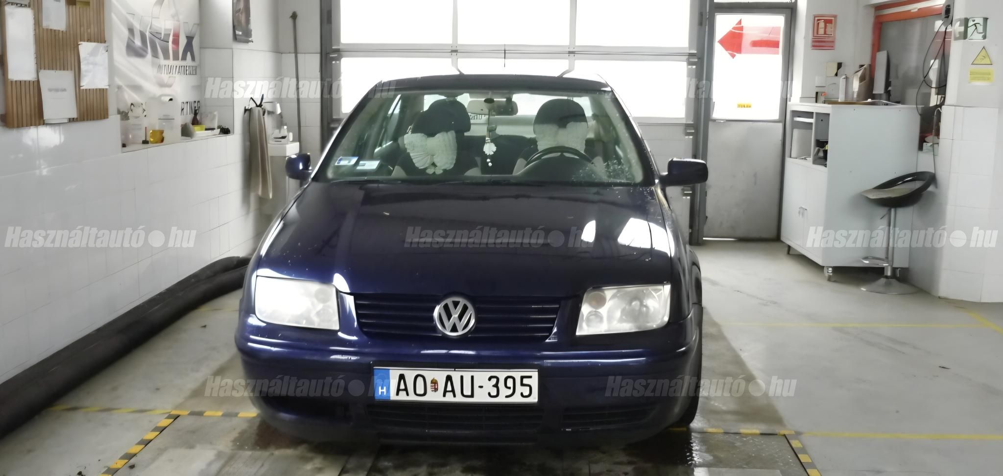 VOLKSWAGEN BORA 2001 - 1