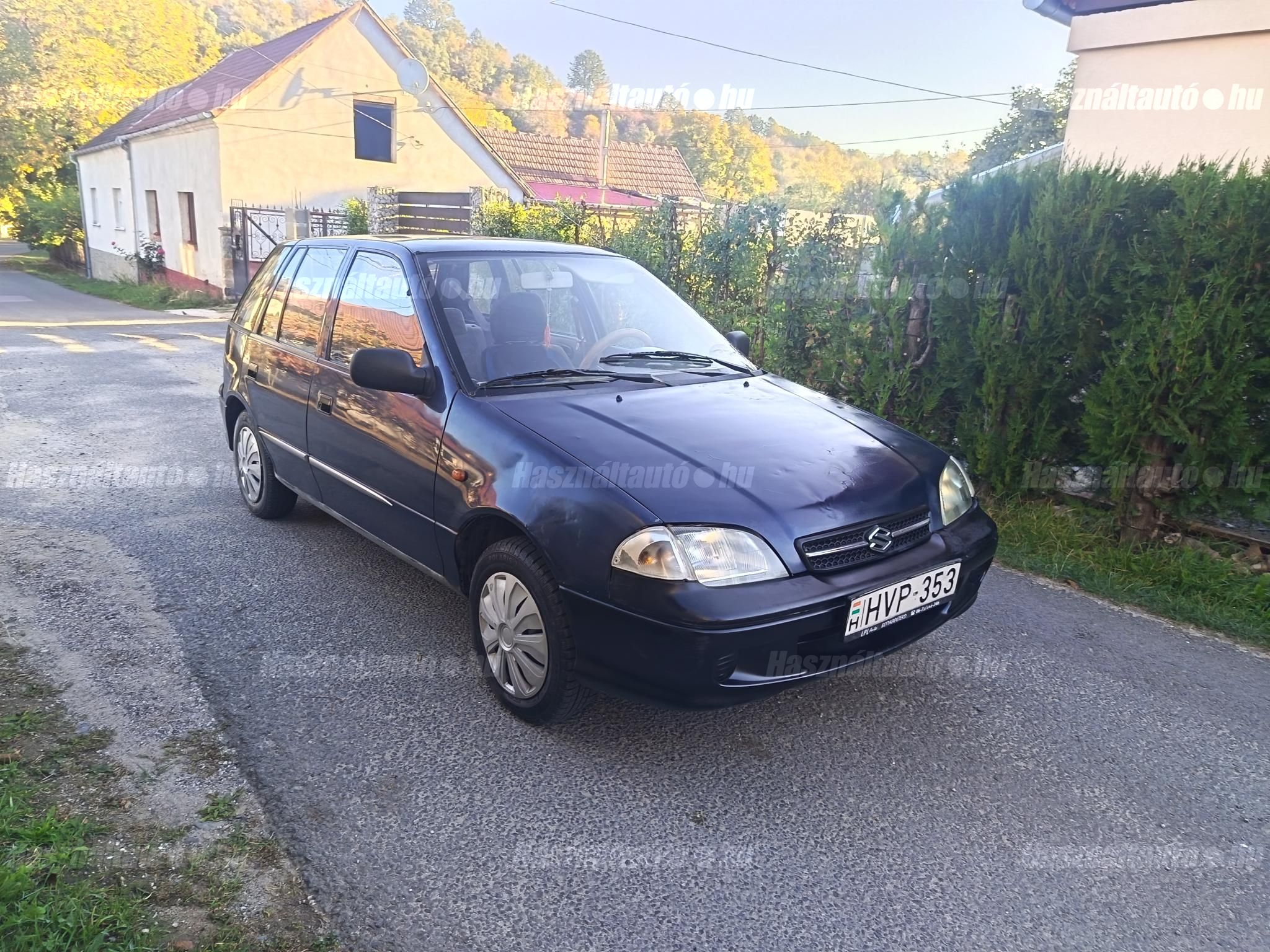 SUZUKI SWIFT 2002/3 - 1