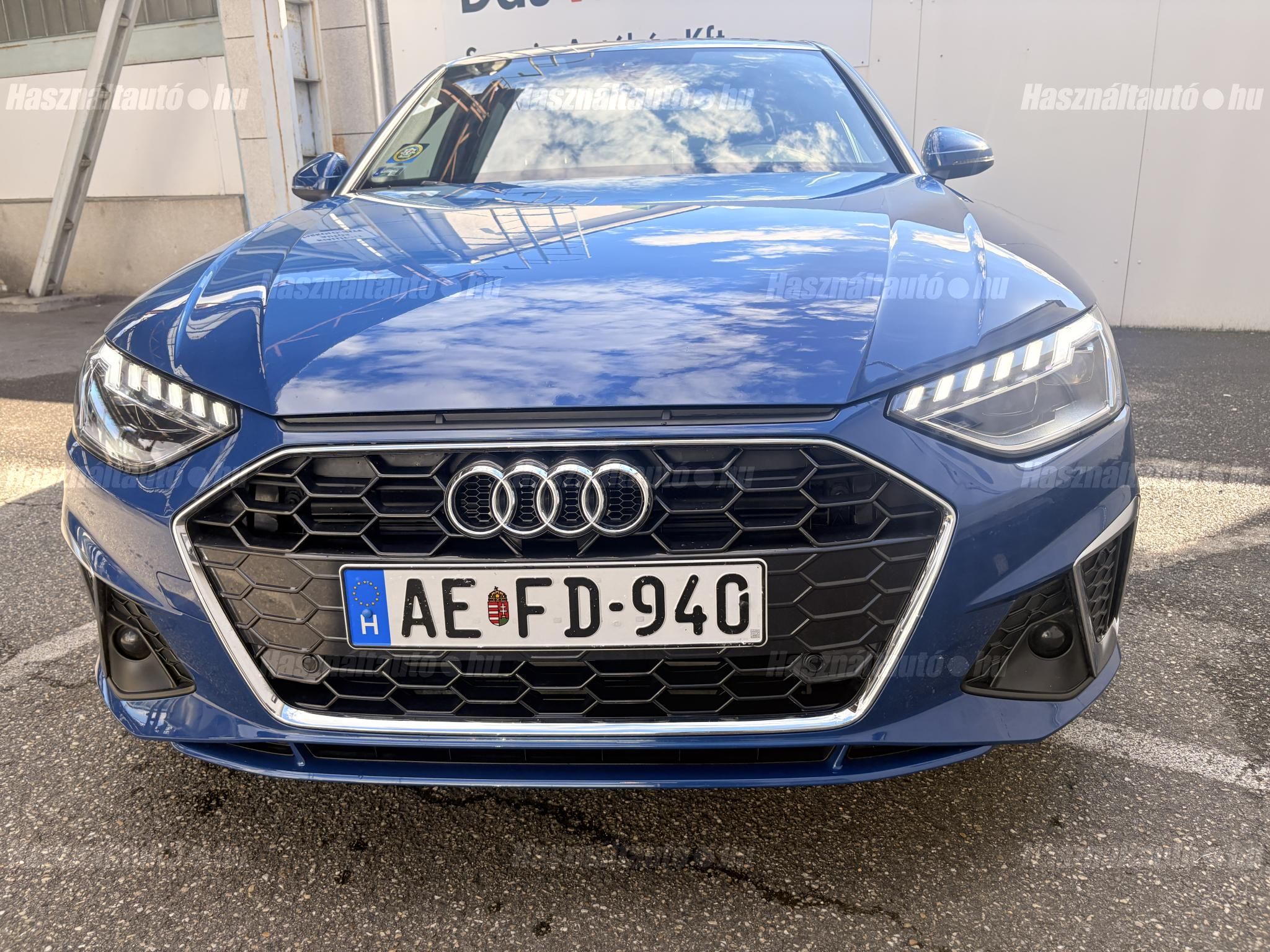 AUDI A4 2023/10 - 1