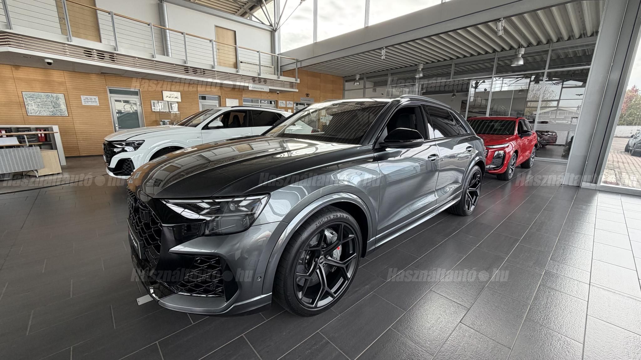 AUDI RS Q8 2026/10 - 1