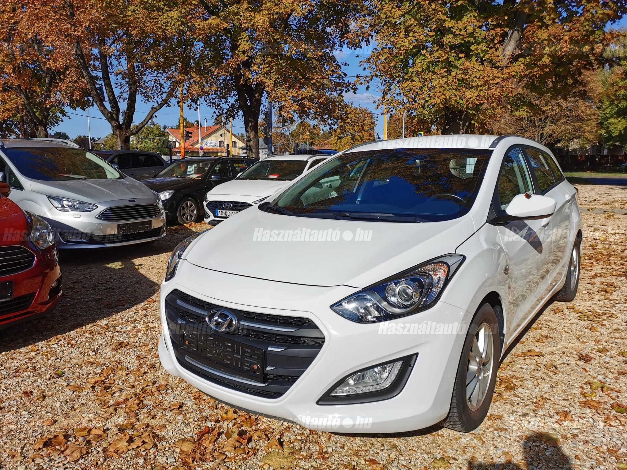 HYUNDAI I30 2015/8 - 1