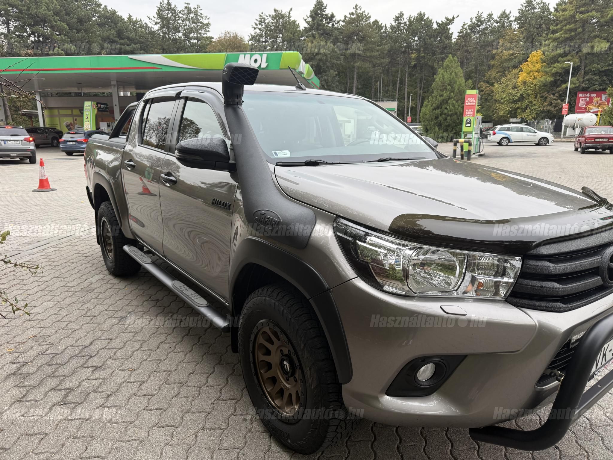 TOYOTA HILUX 2019/10 - 1