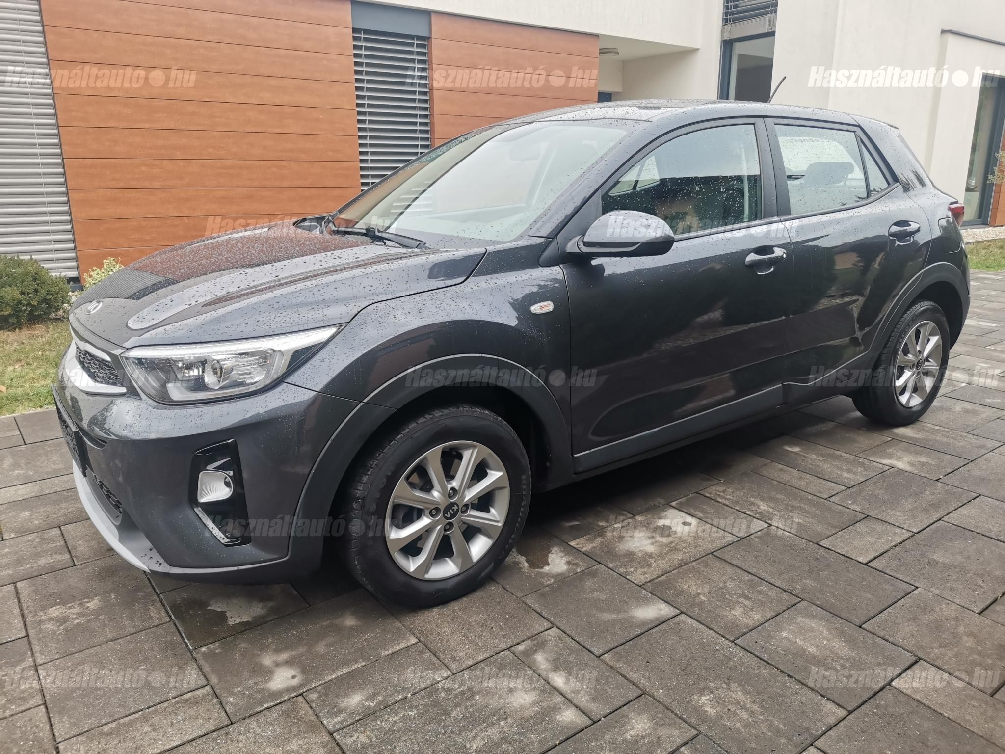 KIA STONIC 2018/8 - 1