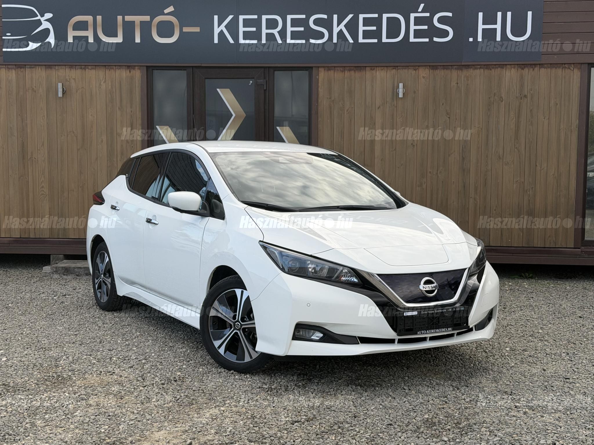 NISSAN LEAF 2020/8 - 1