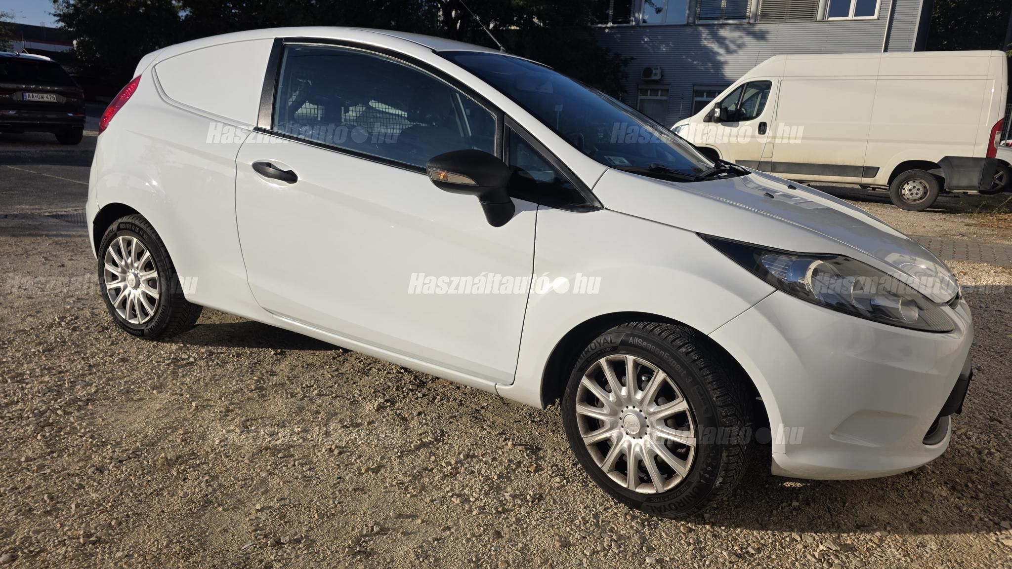 FORD FIESTA 2012/6 - 1