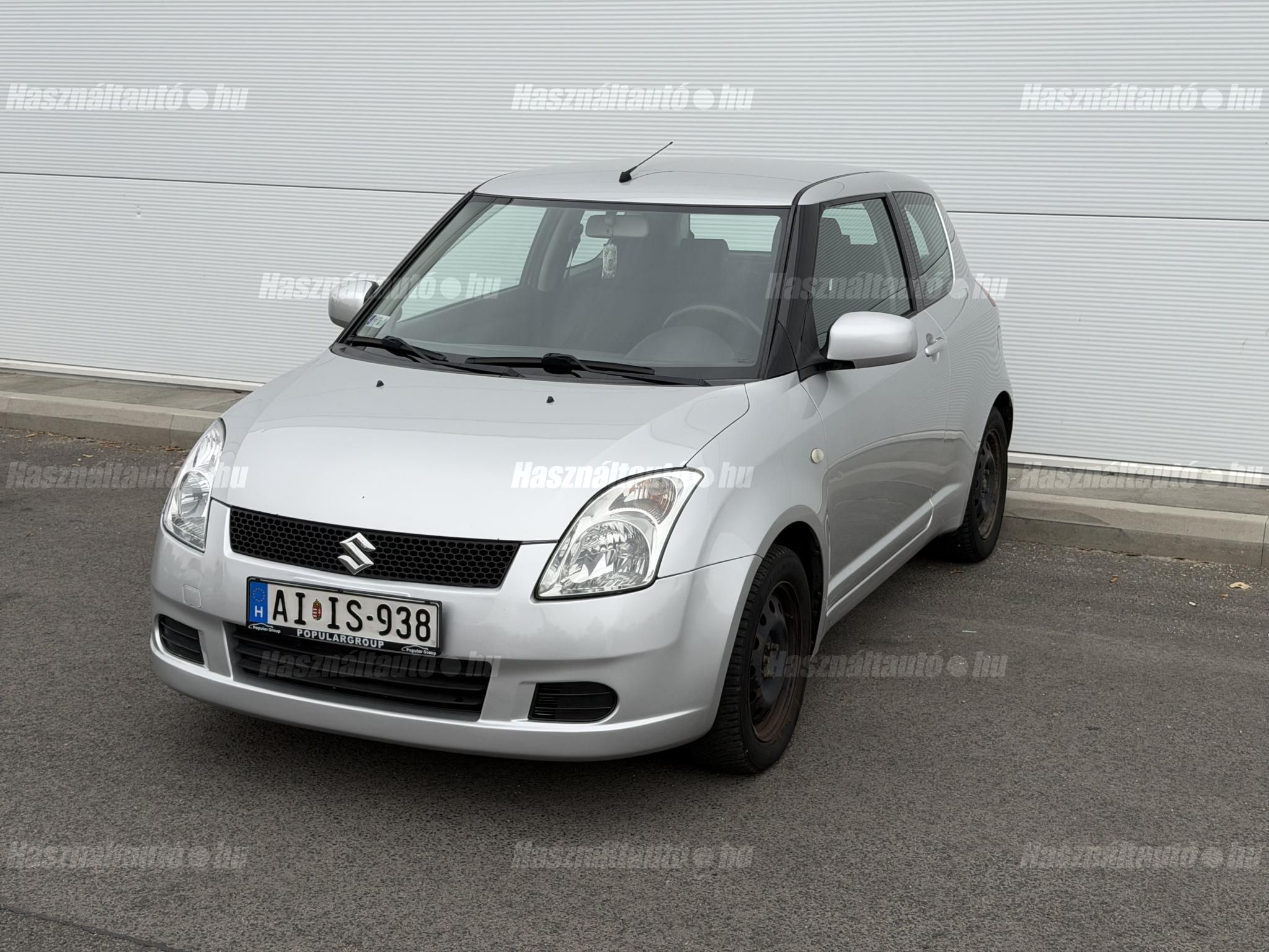SUZUKI SWIFT 2005/7 - 1