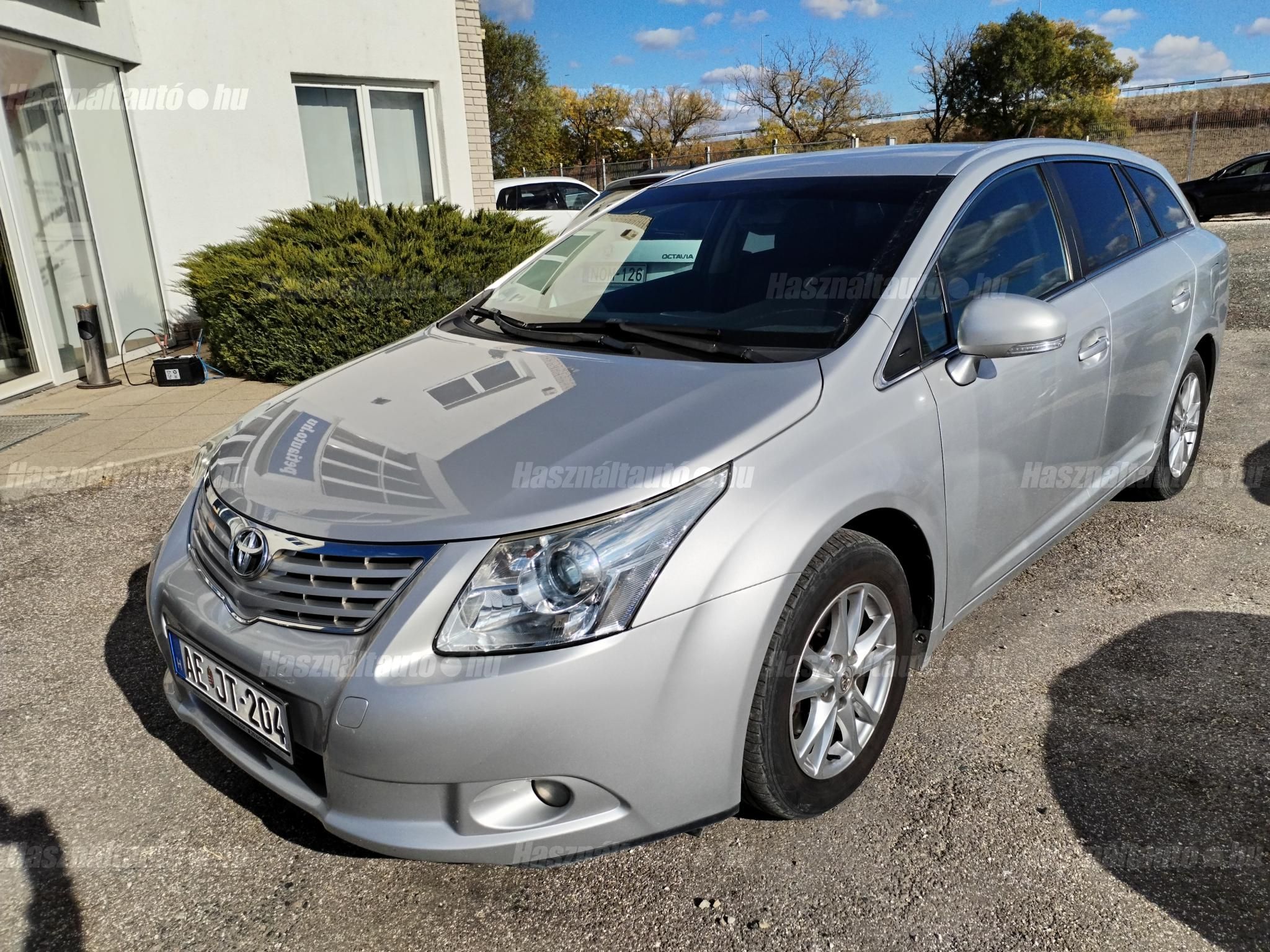 TOYOTA AVENSIS 2011/7 - 1
