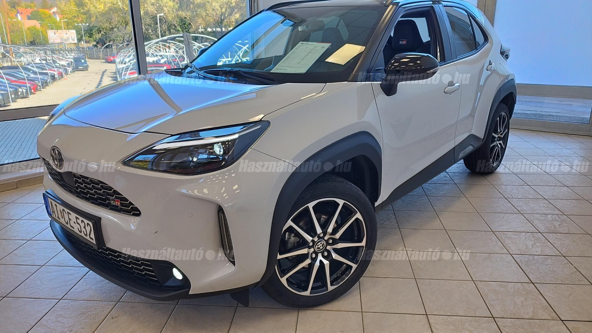 TOYOTA YARIS CROSS 2024/7 - 1