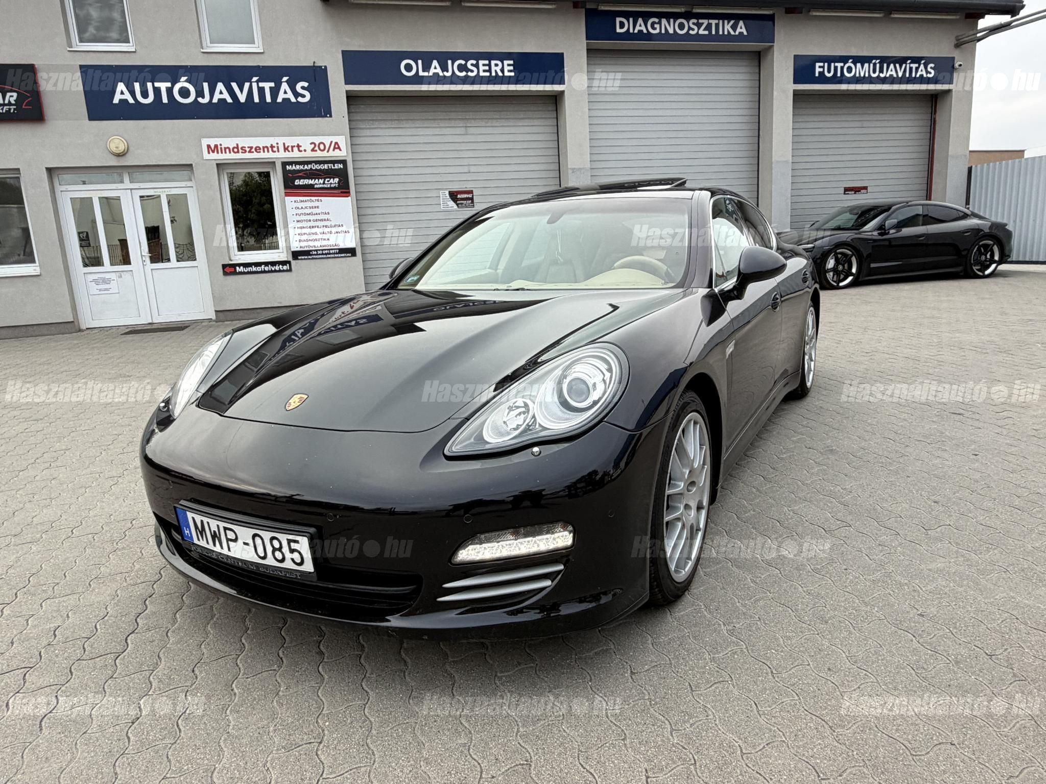 PORSCHE PANAMERA 2010/9 - 1