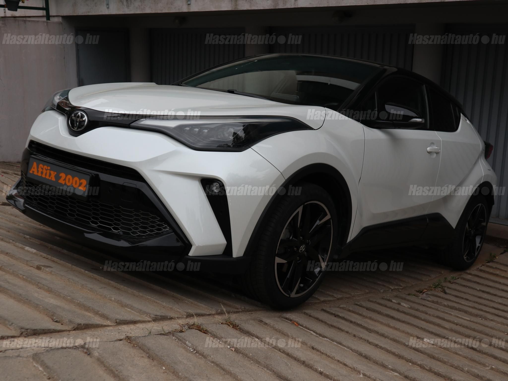 TOYOTA C-HR 2023/4 - 1