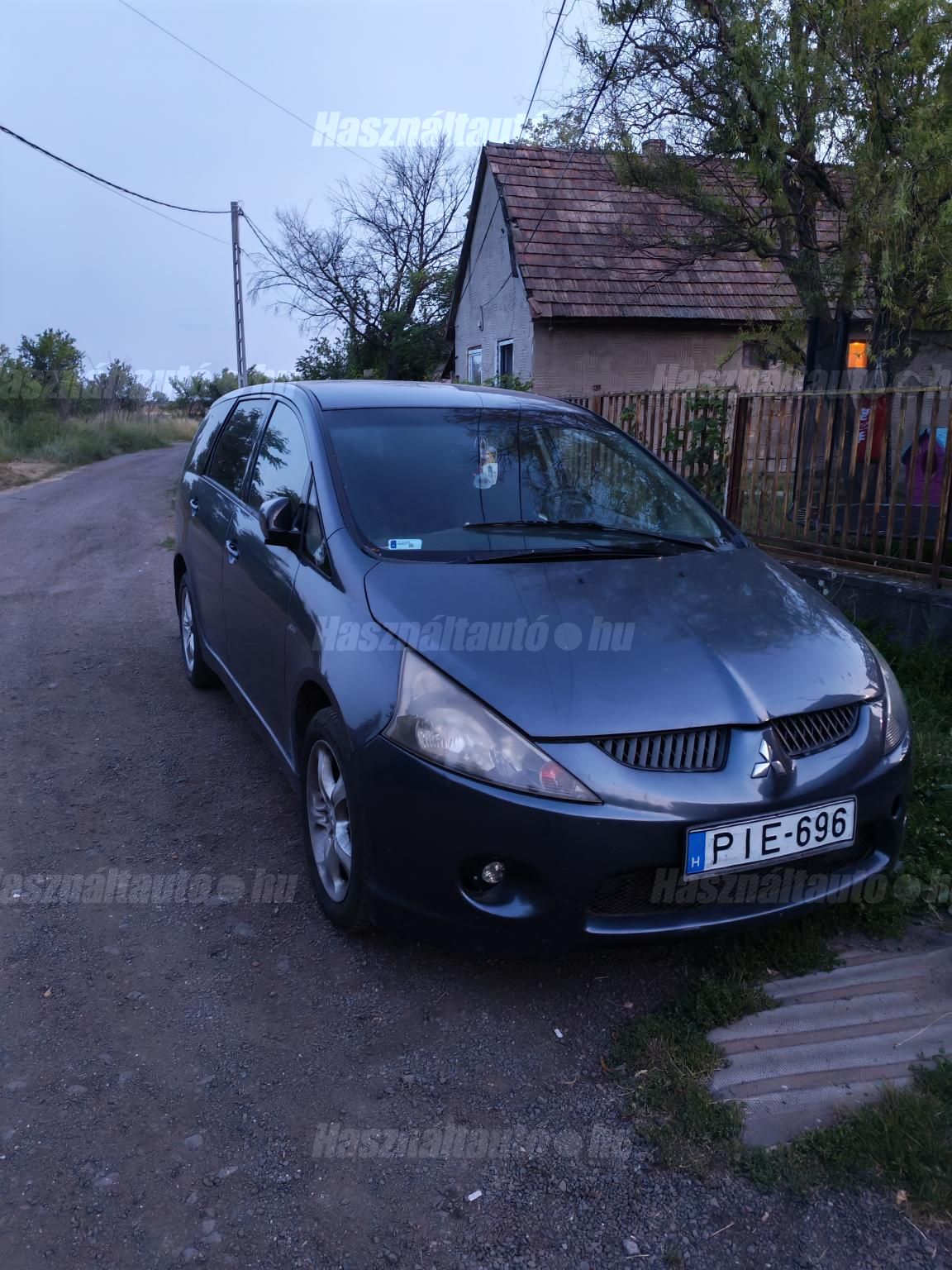 MITSUBISHI GRANDIS 2006/4 - 1