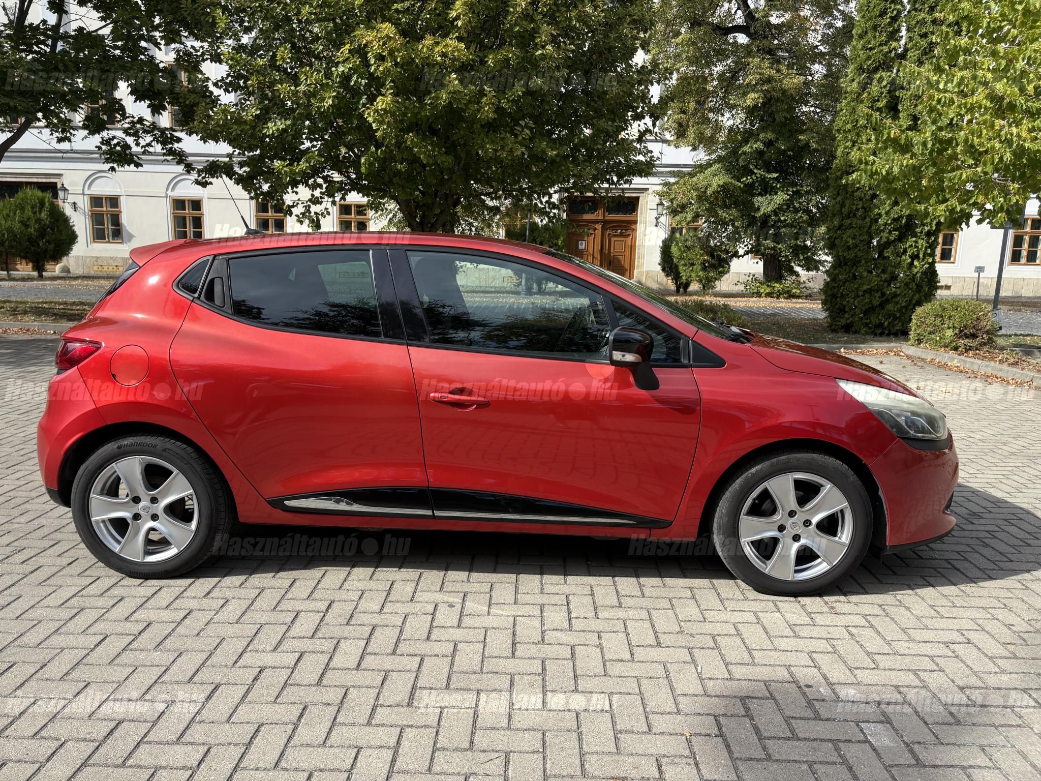RENAULT CLIO 2013/4 - 1