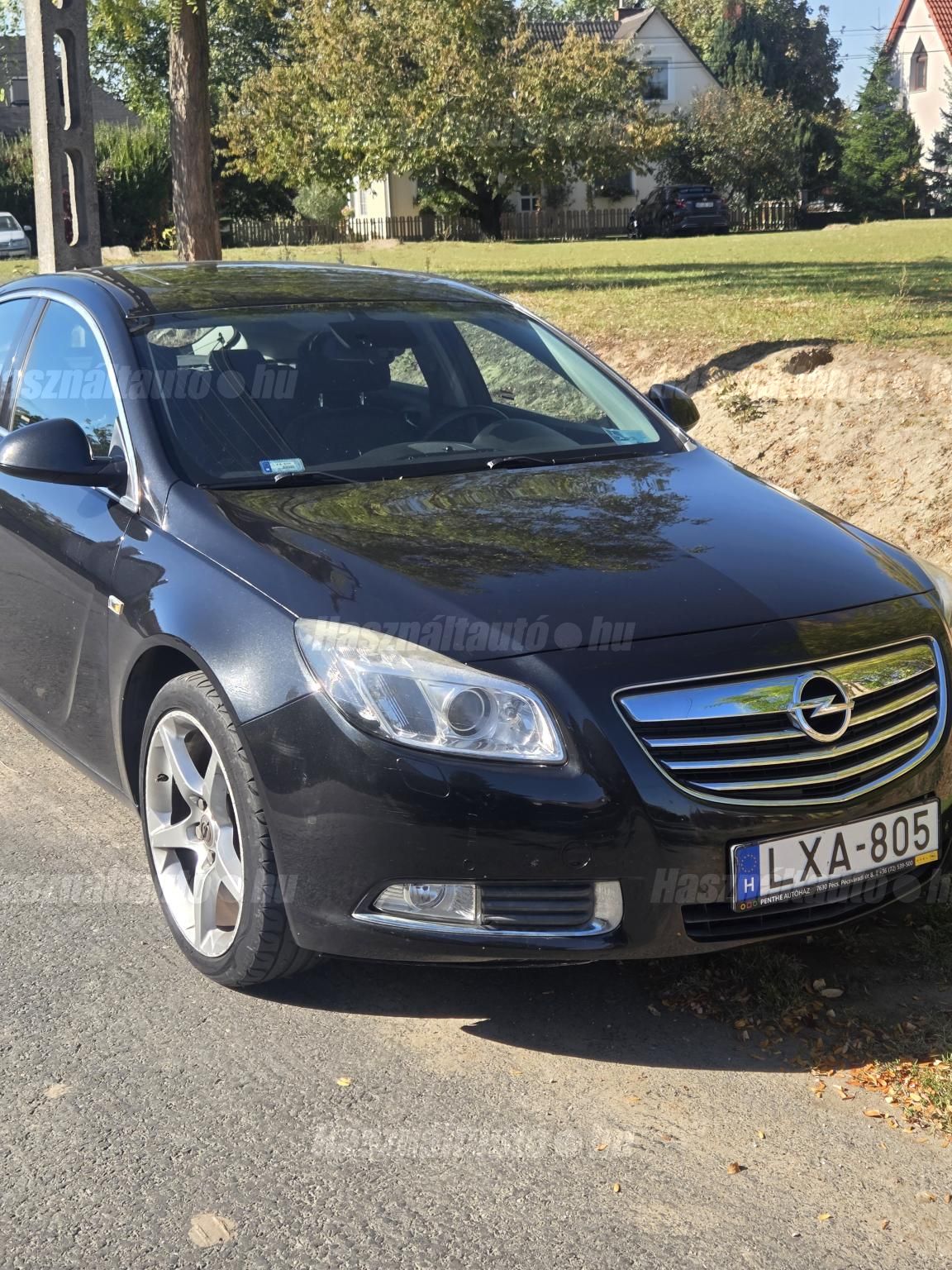 OPEL INSIGNIA 2011/6 - 1