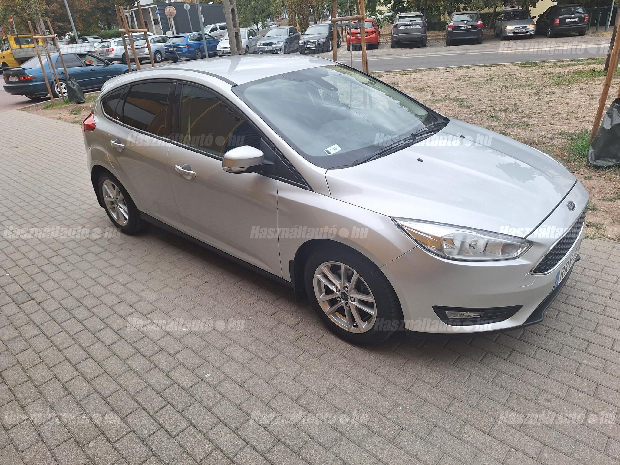 FORD FOCUS 2016/10 - 1