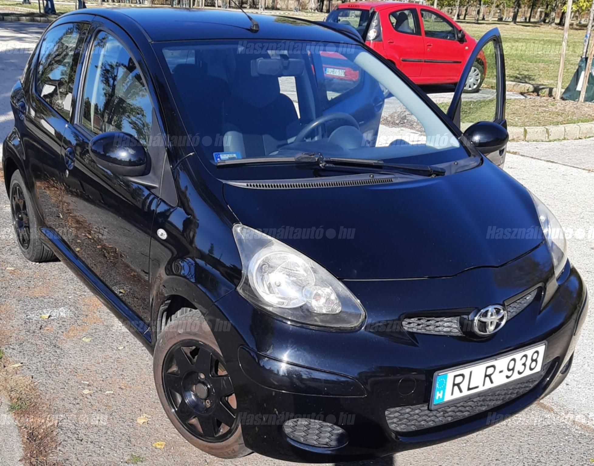 TOYOTA AYGO 2012/2 - 1