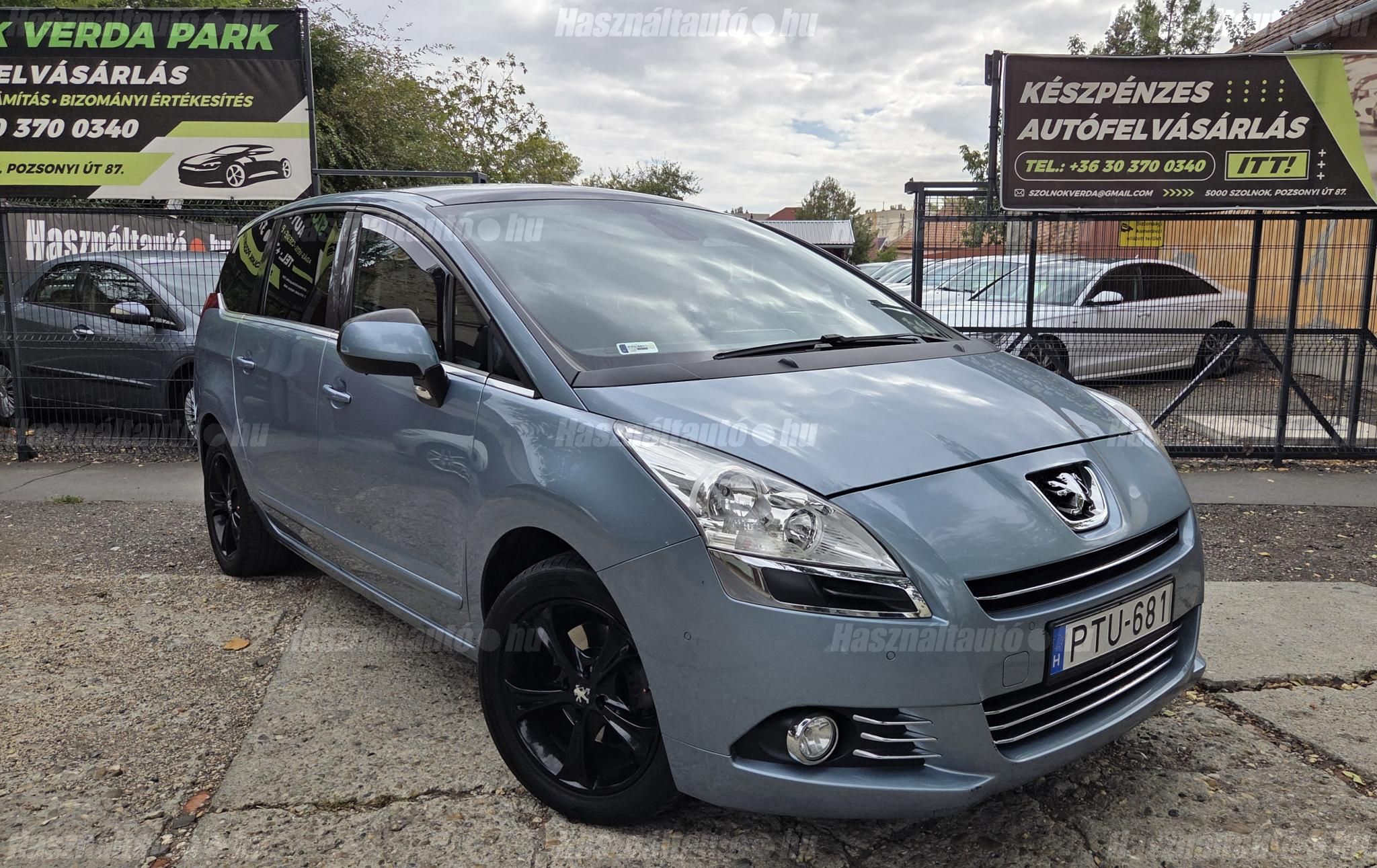 PEUGEOT 5008 2010/8 - 1