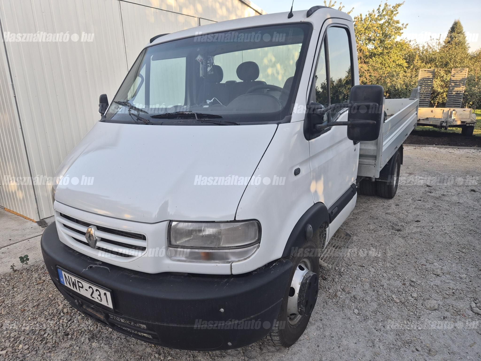 RENAULT 2001/5 - 1