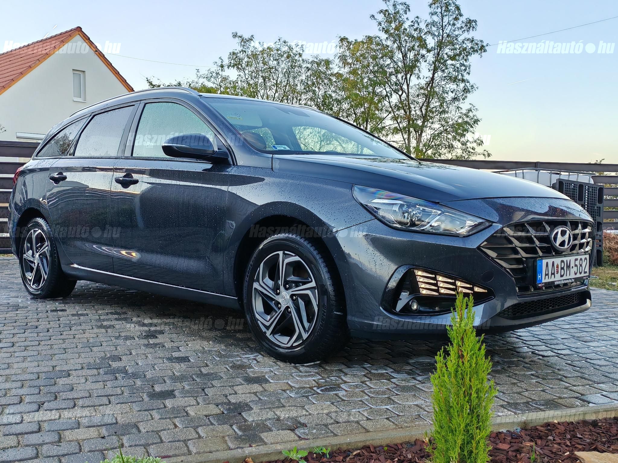 HYUNDAI I30 2022/7 - 1