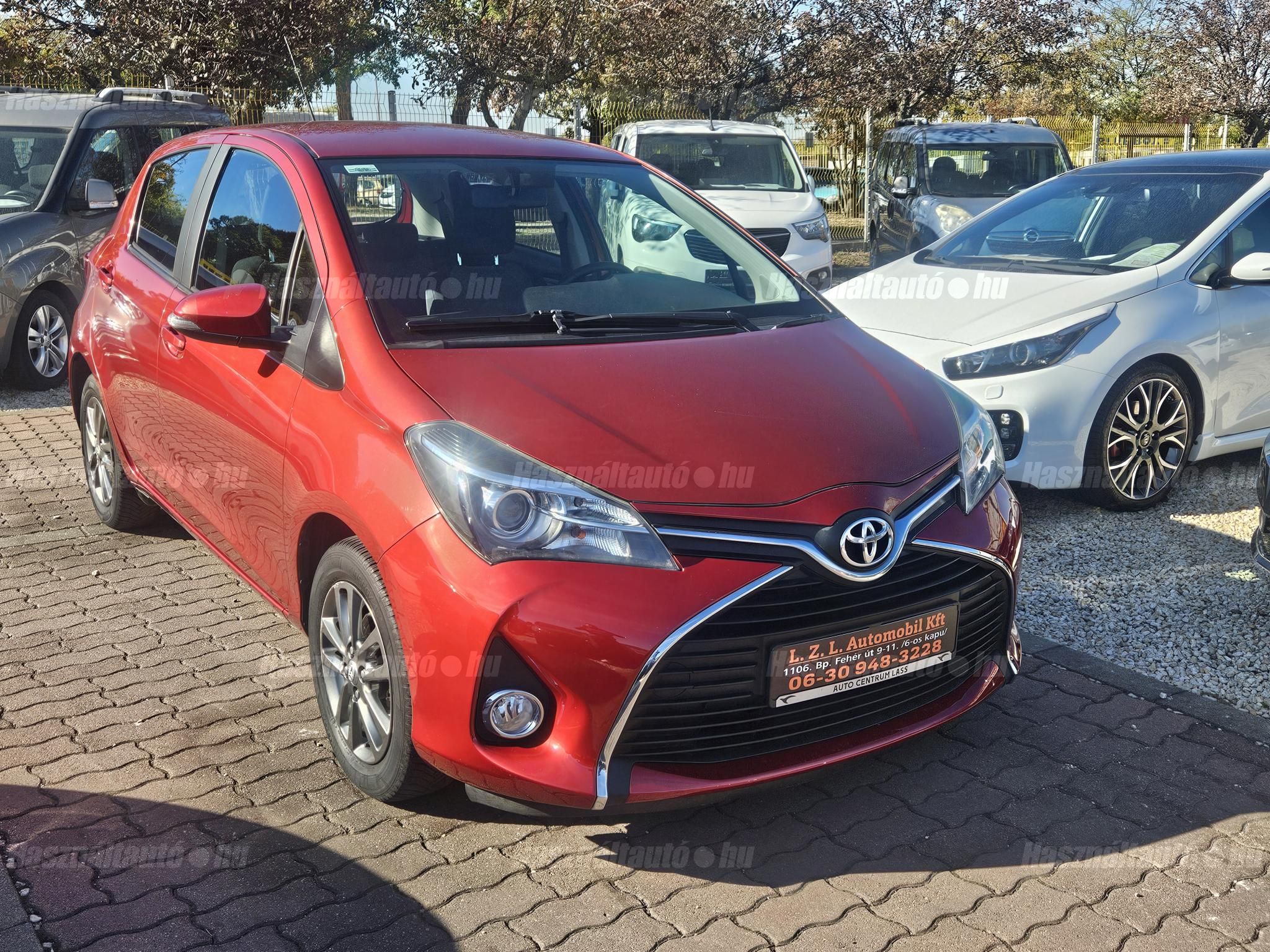 TOYOTA YARIS 2015/10 - 1