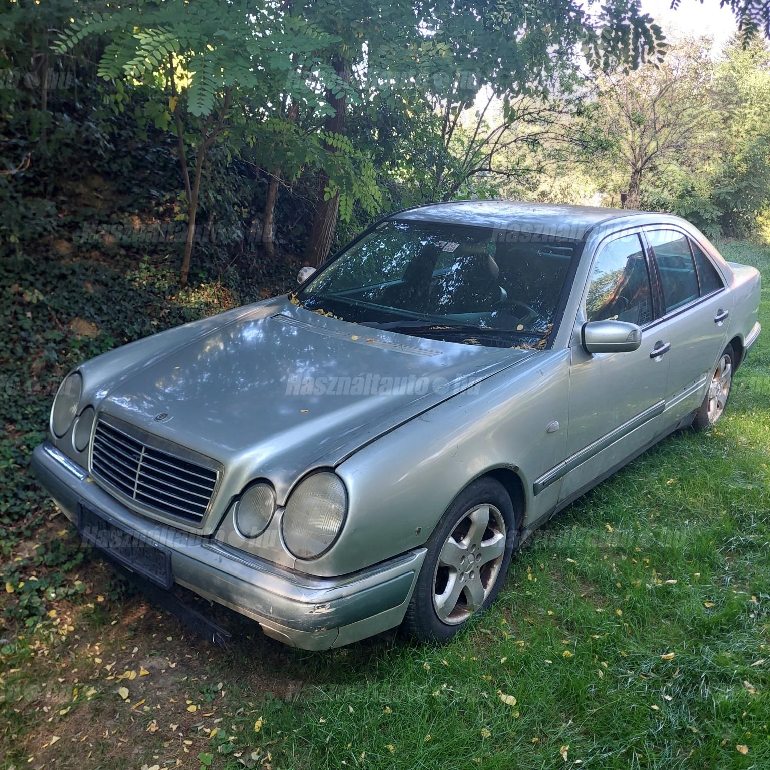 MERCEDES-BENZ E 220 1998/5 - 1