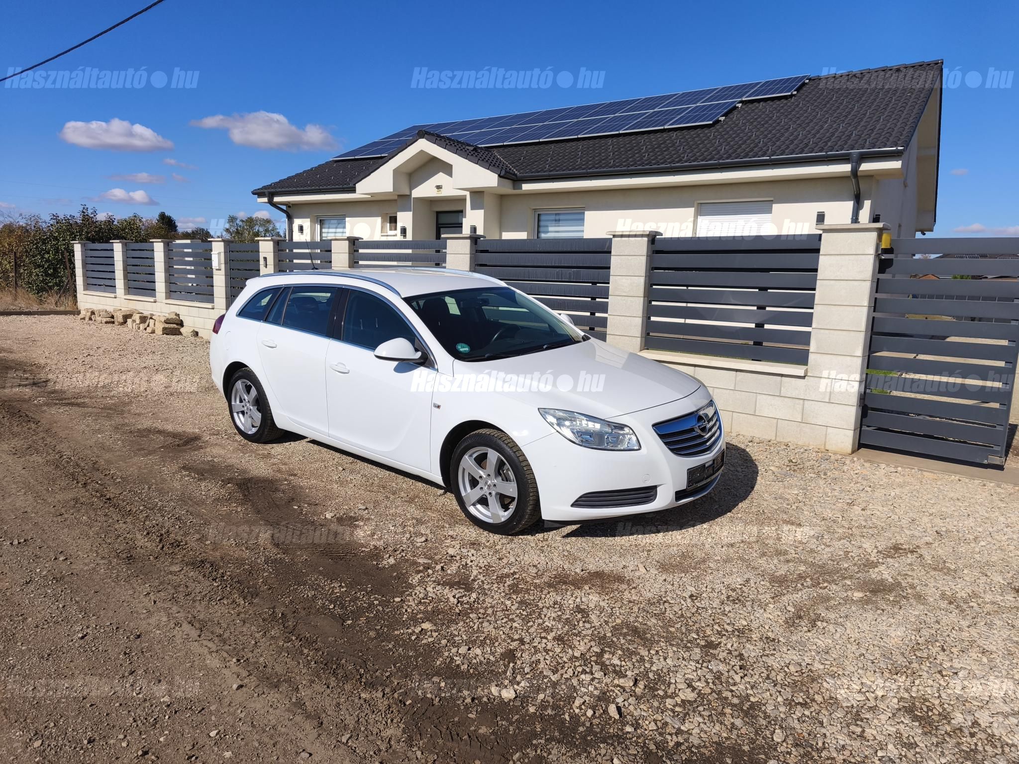 OPEL INSIGNIA 2010/10 - 1