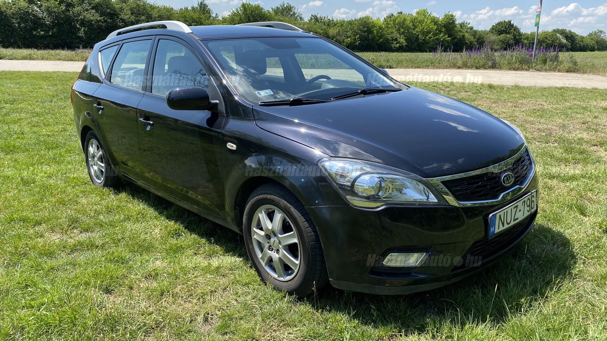 KIA CEE'D 2011/11 - 1