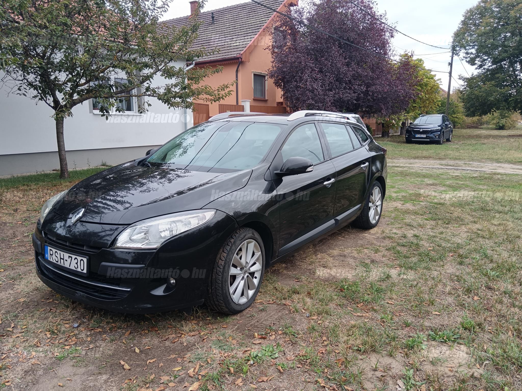 RENAULT MEGANE 2009/8 - 1