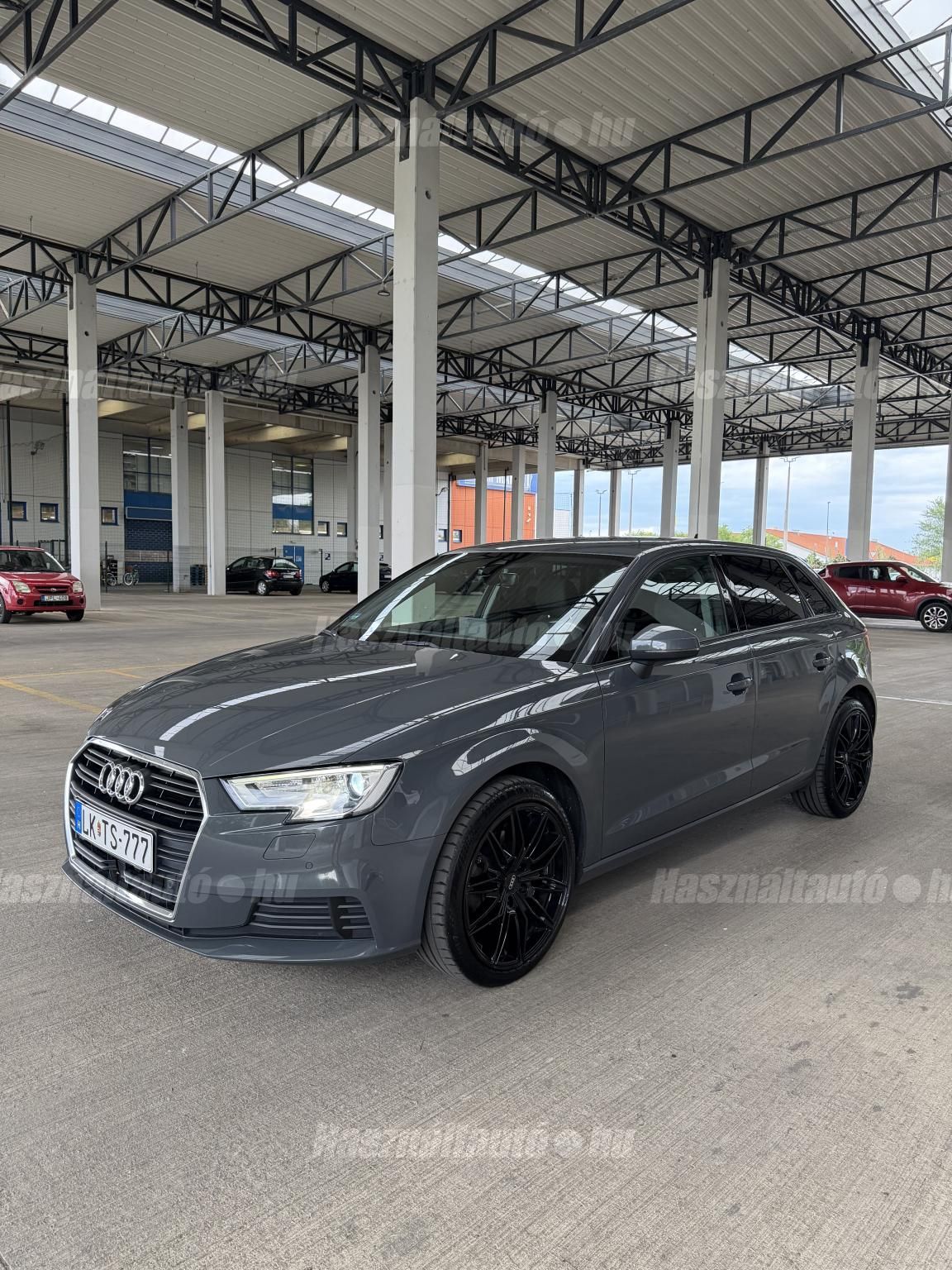 AUDI A3 2018/10 - 1