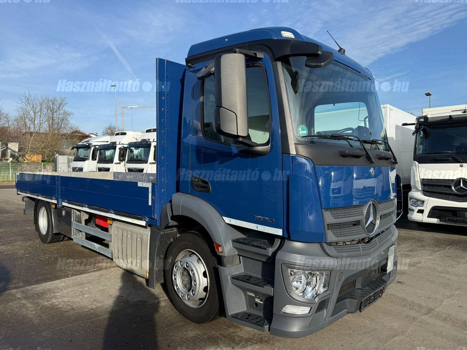 MERCEDES-BENZ 2021/8 - 1