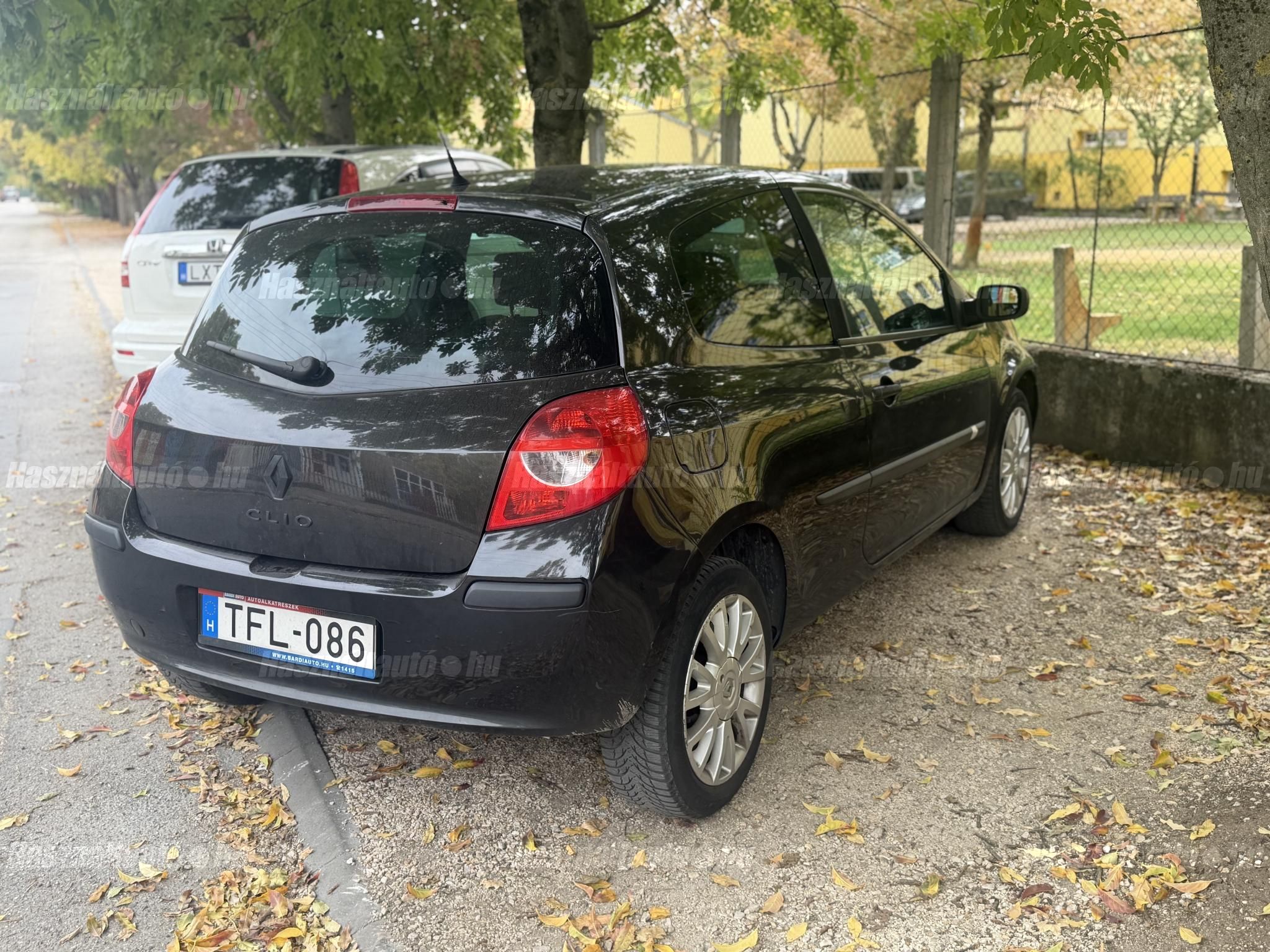 RENAULT CLIO 2007/12 - 1