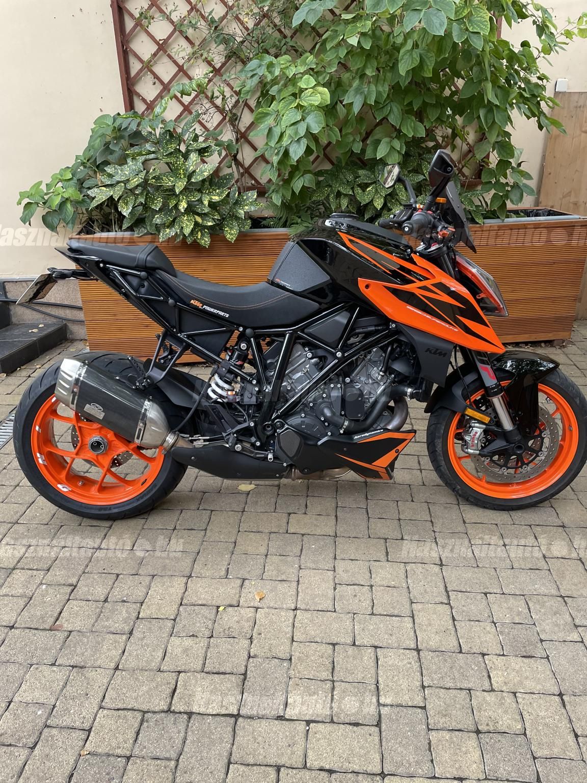 KTM 1290 SUPER DUKE R 2019/5 - 1