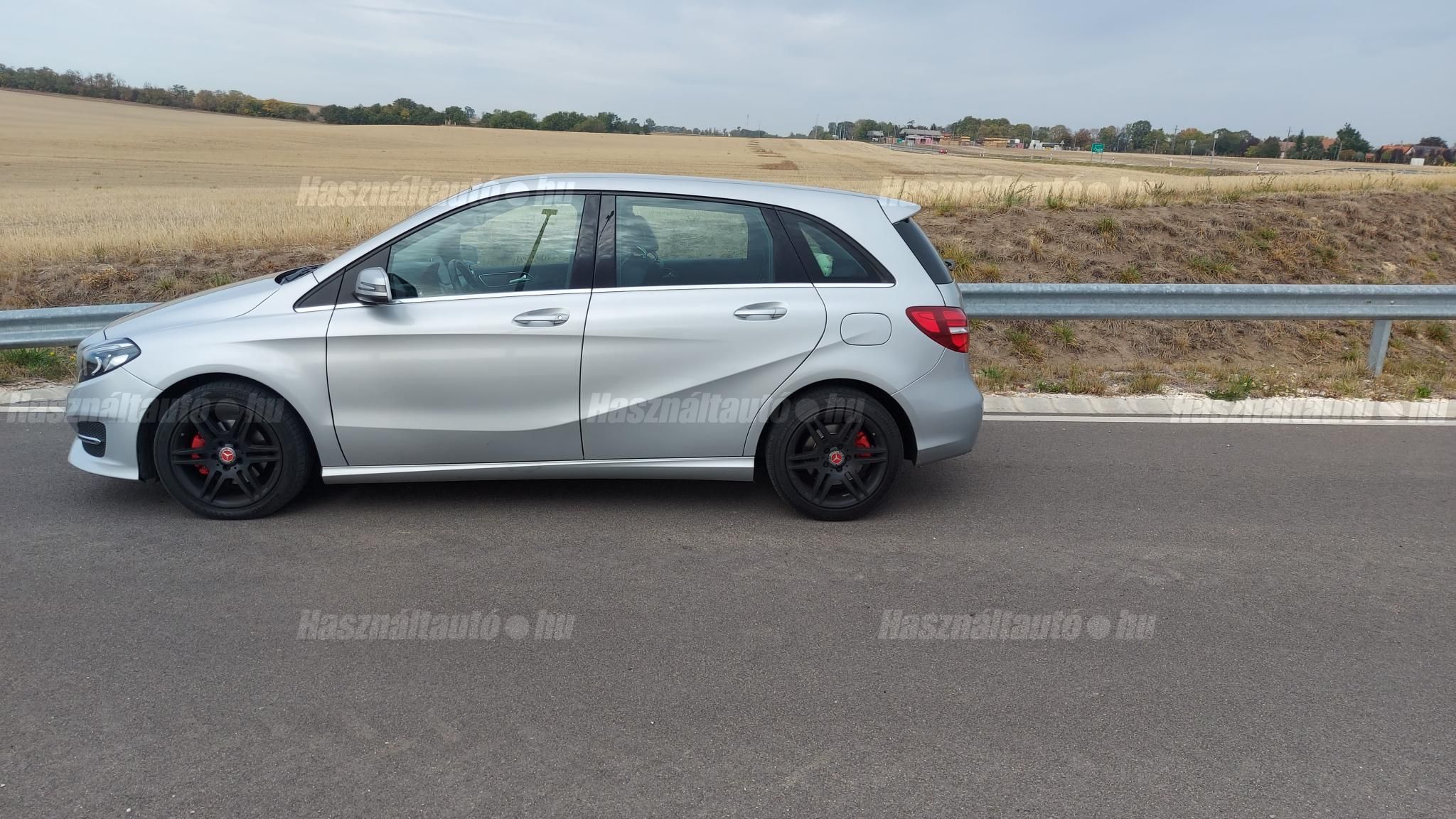 MERCEDES-BENZ B 220 2015/4 - 1