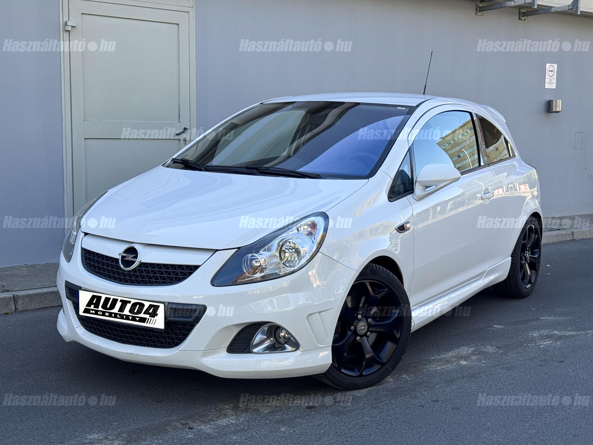 OPEL CORSA 2009/4 - 1