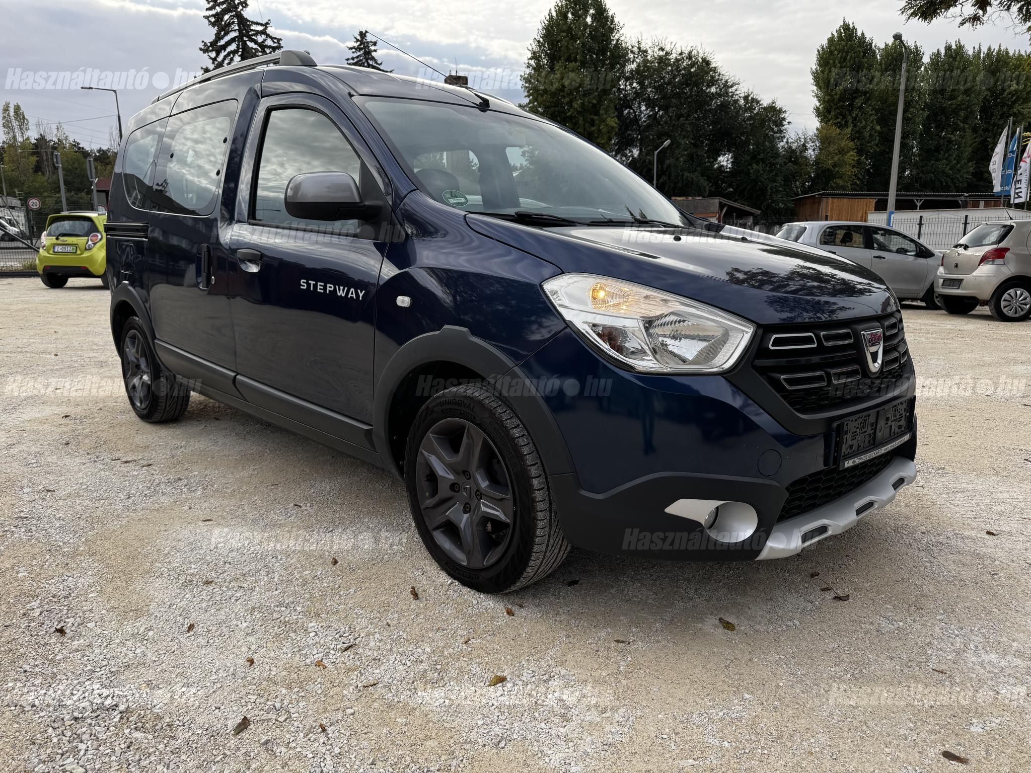 DACIA DOKKER 2017/8 - 1