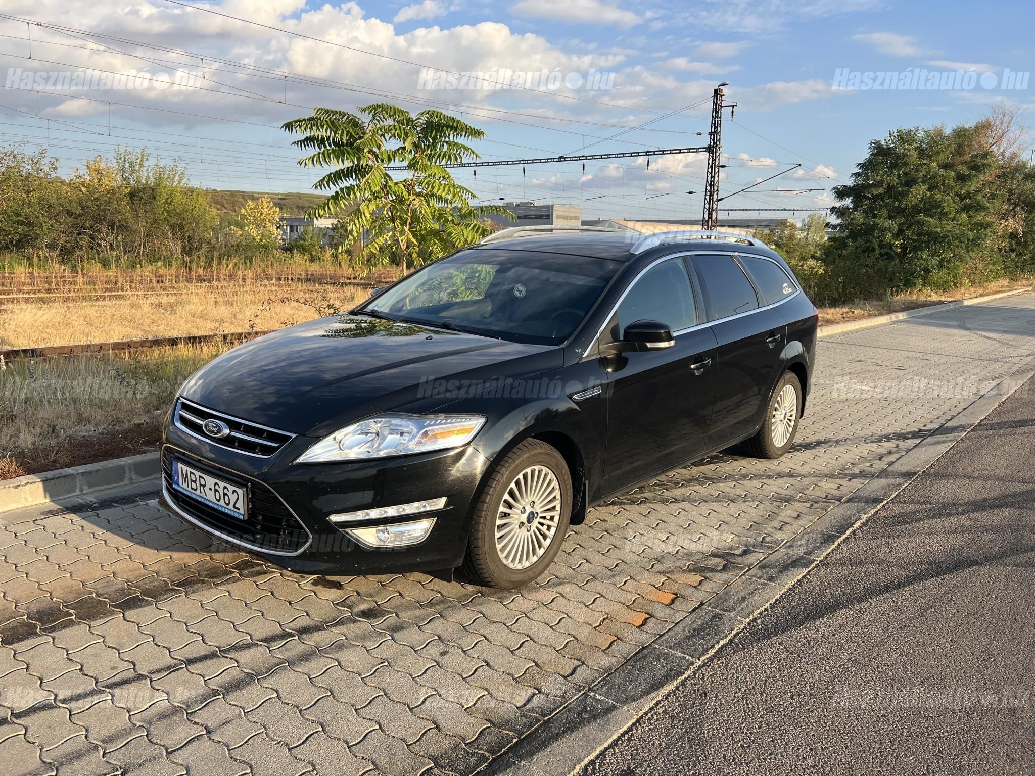 FORD MONDEO 2012/9 - 1