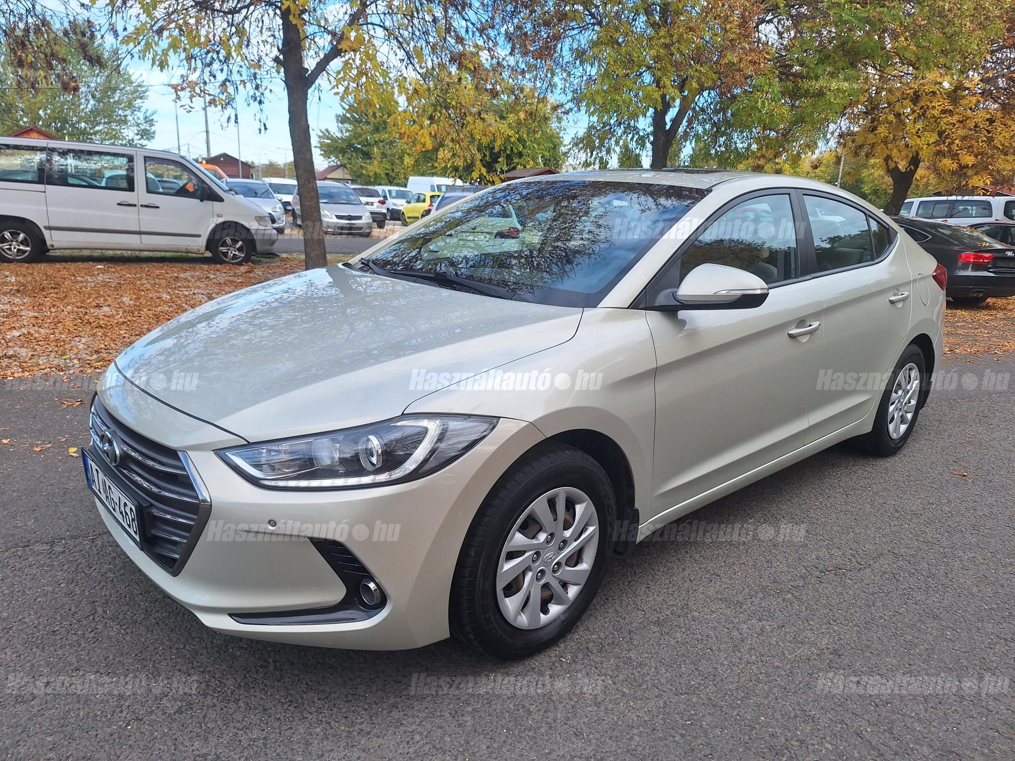 HYUNDAI ELANTRA 2016/11 - 1