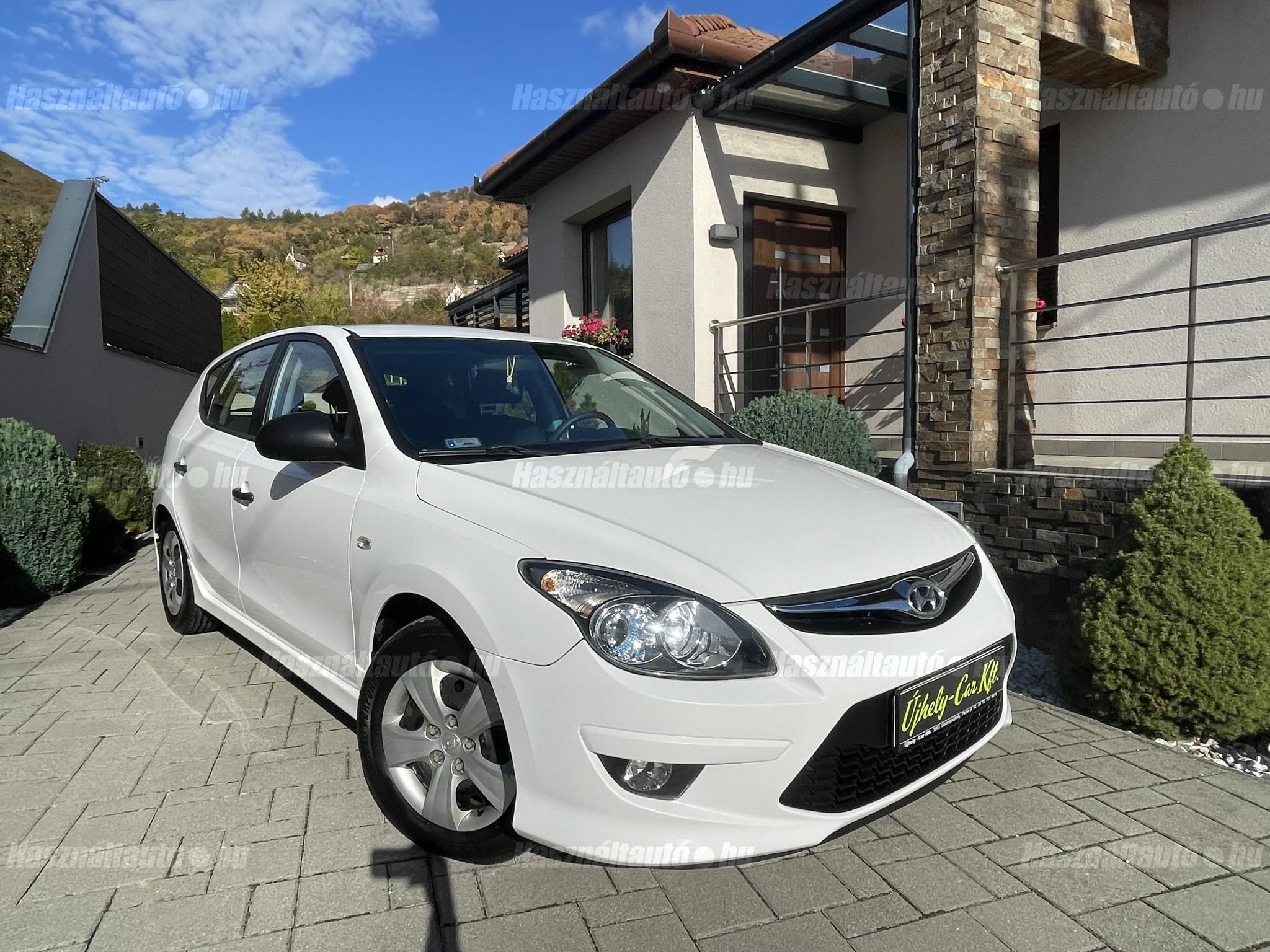 HYUNDAI I30 2011/6 - 1