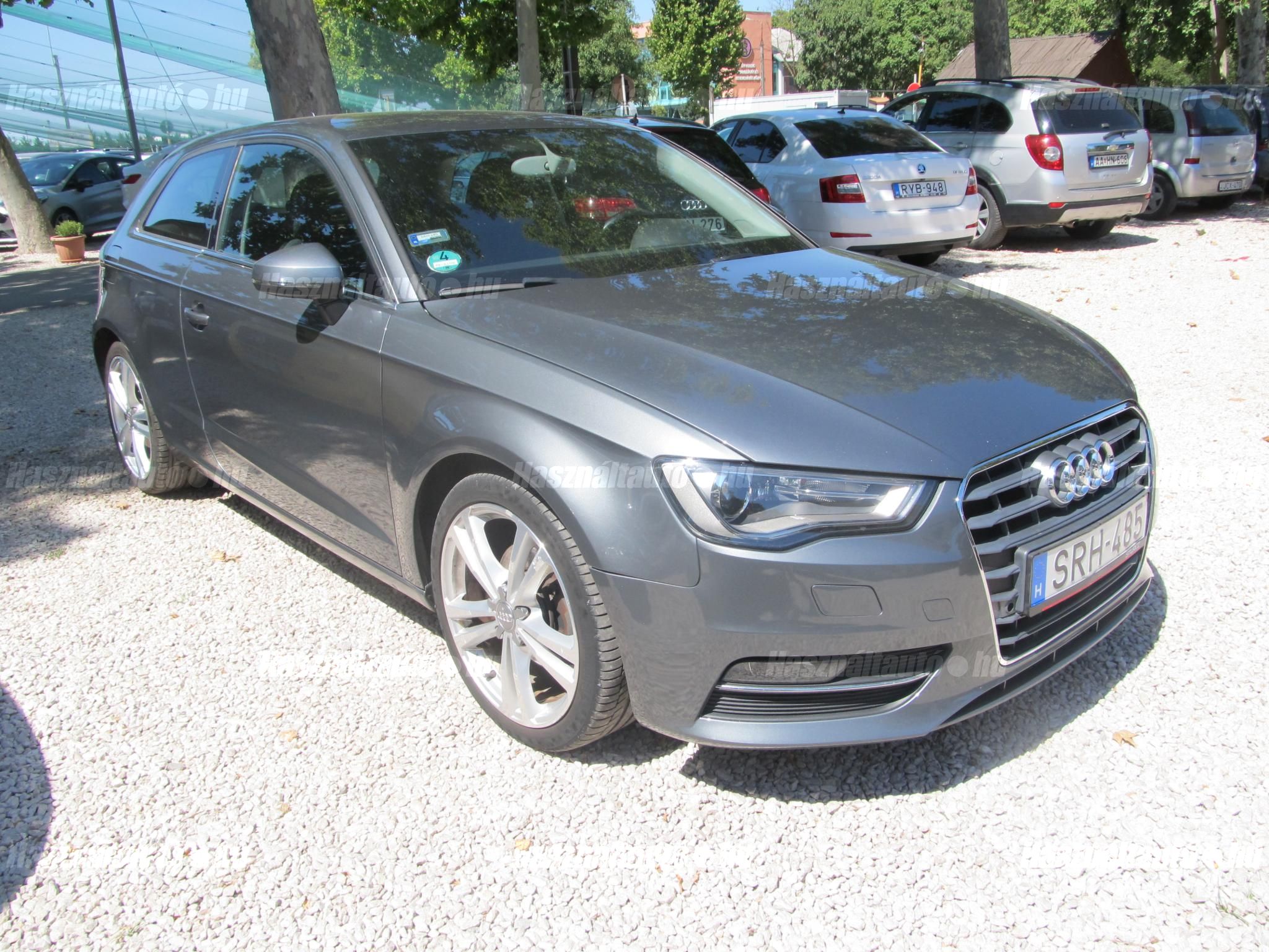 AUDI A3 2013/2 - 1