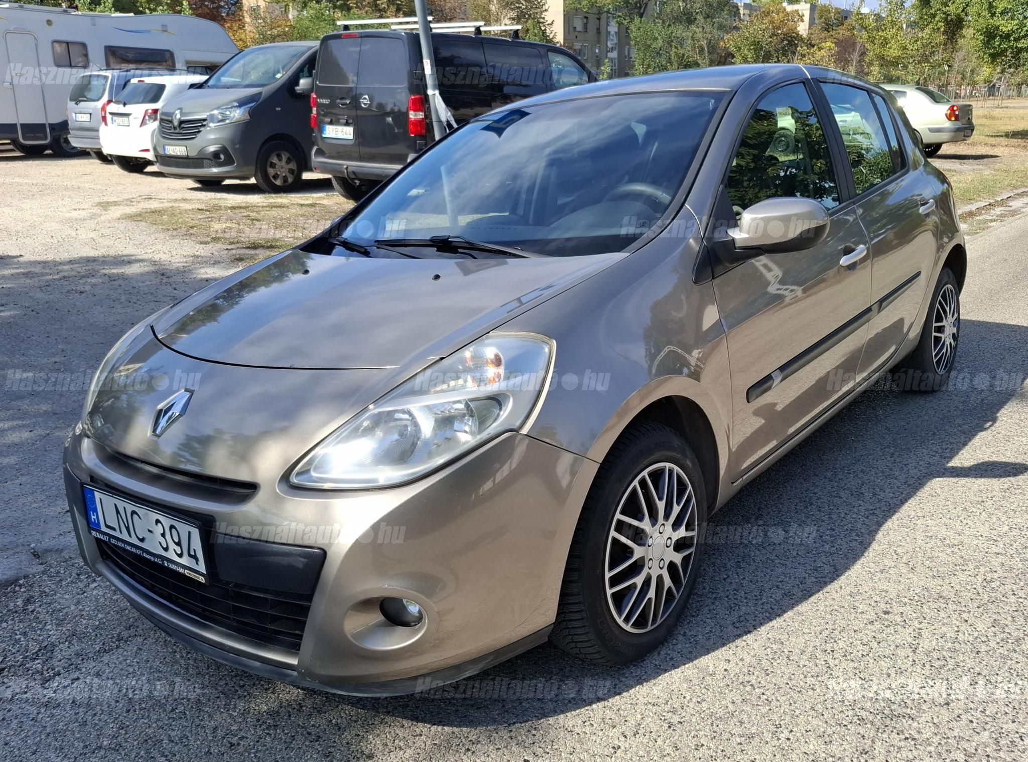 RENAULT CLIO 2009/12 - 1