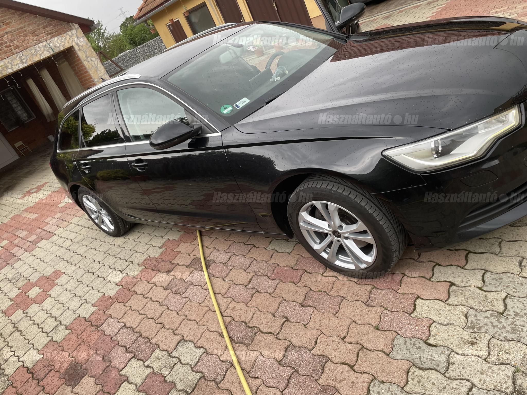 AUDI A6 2012/10 - 1