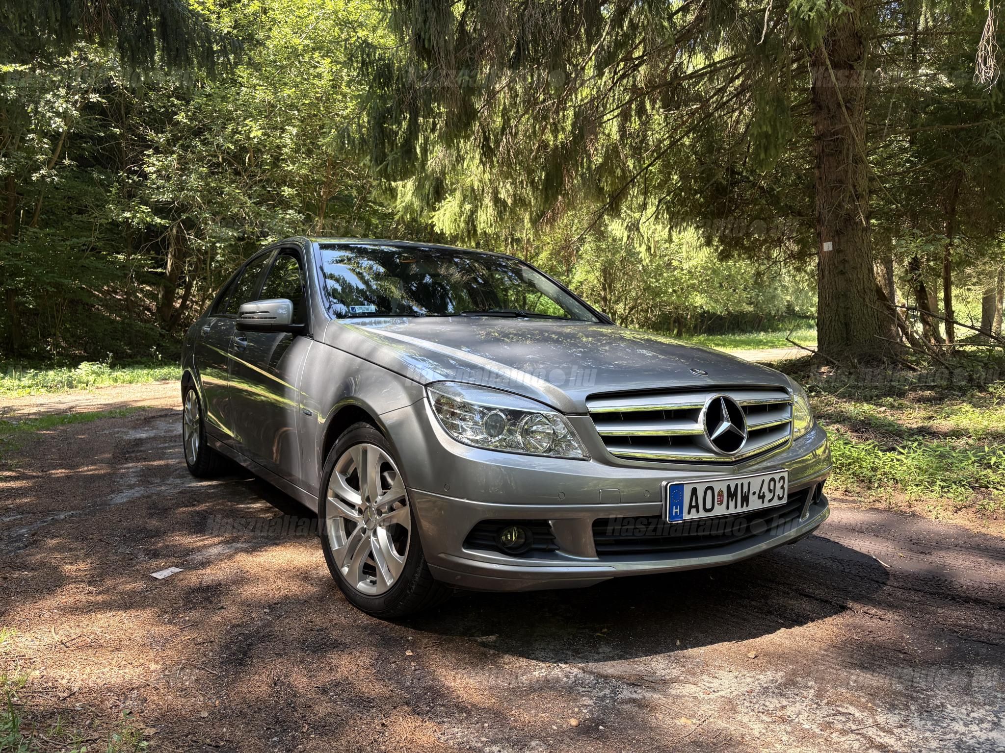MERCEDES-BENZ C-OSZTÁLY 2010/10 - 1