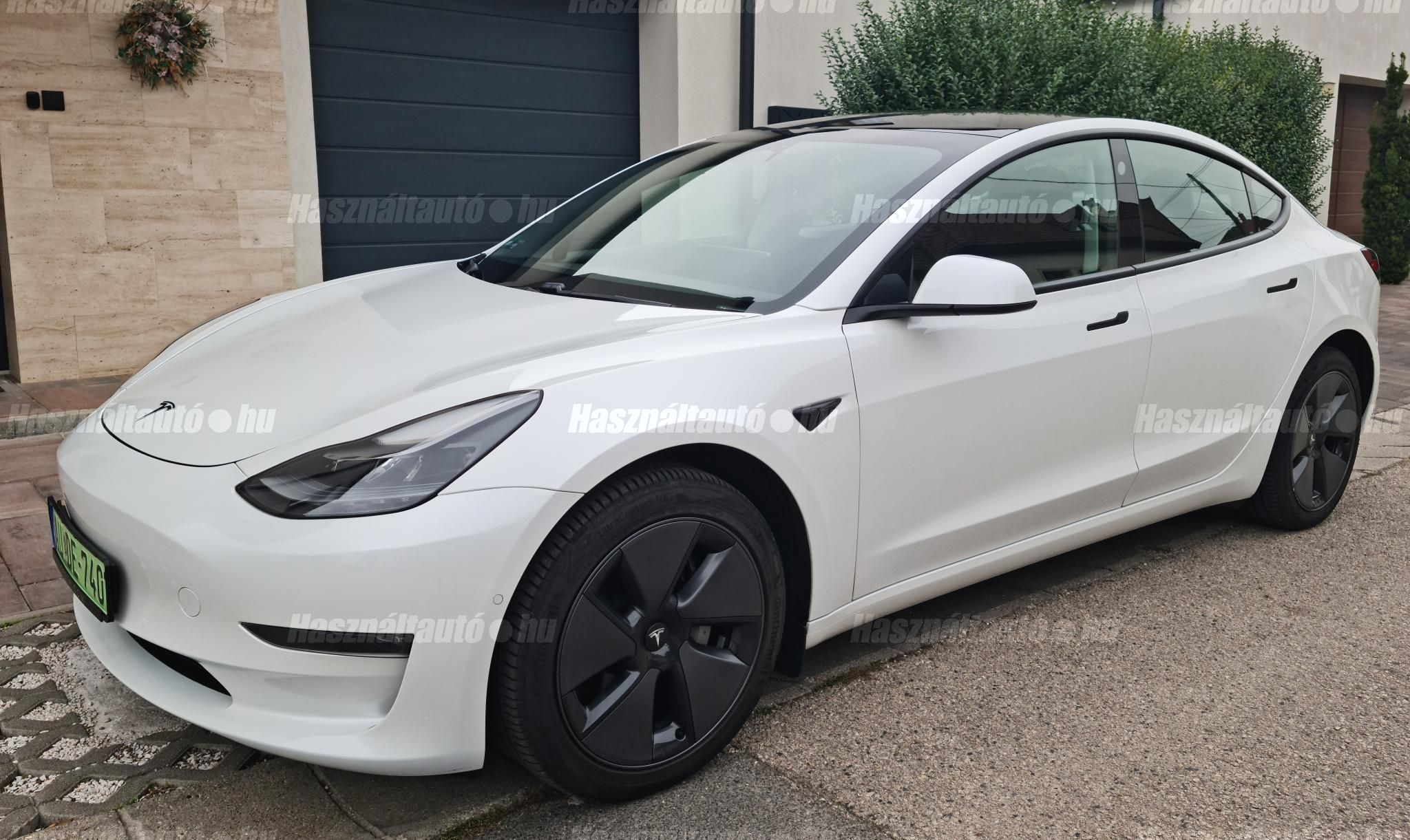 TESLA MODEL 3 2021/6 - 1