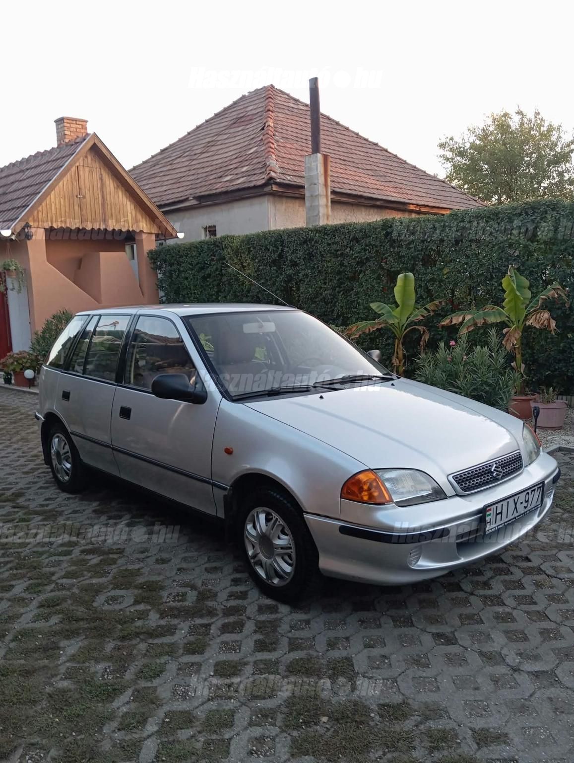 SUZUKI SWIFT 2000/9 - 1