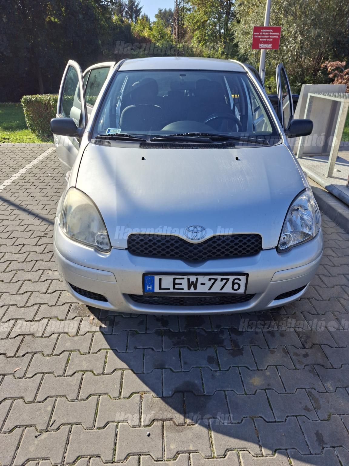 TOYOTA YARIS 2003/10 - 1