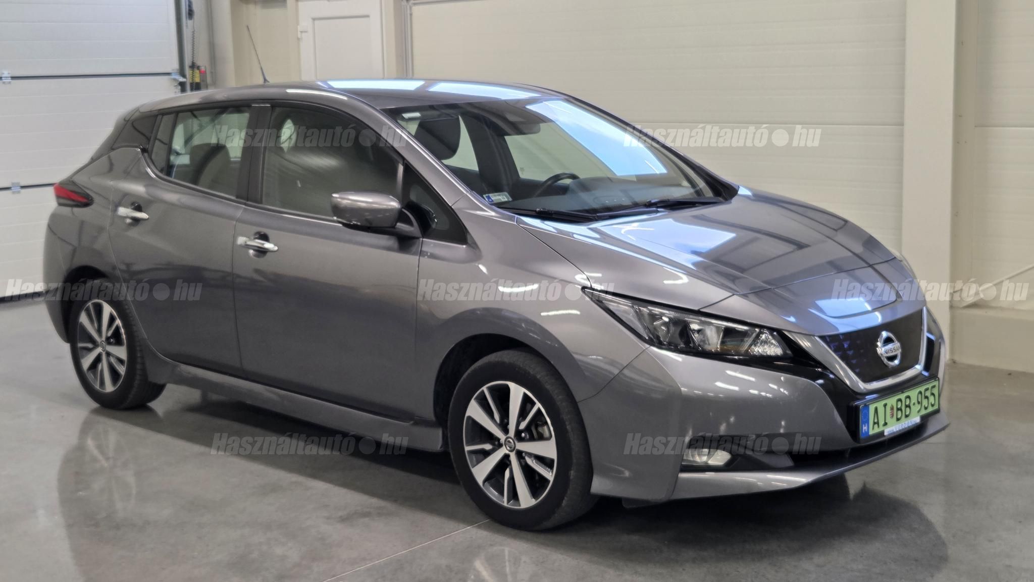 NISSAN LEAF 2022/1 - 1