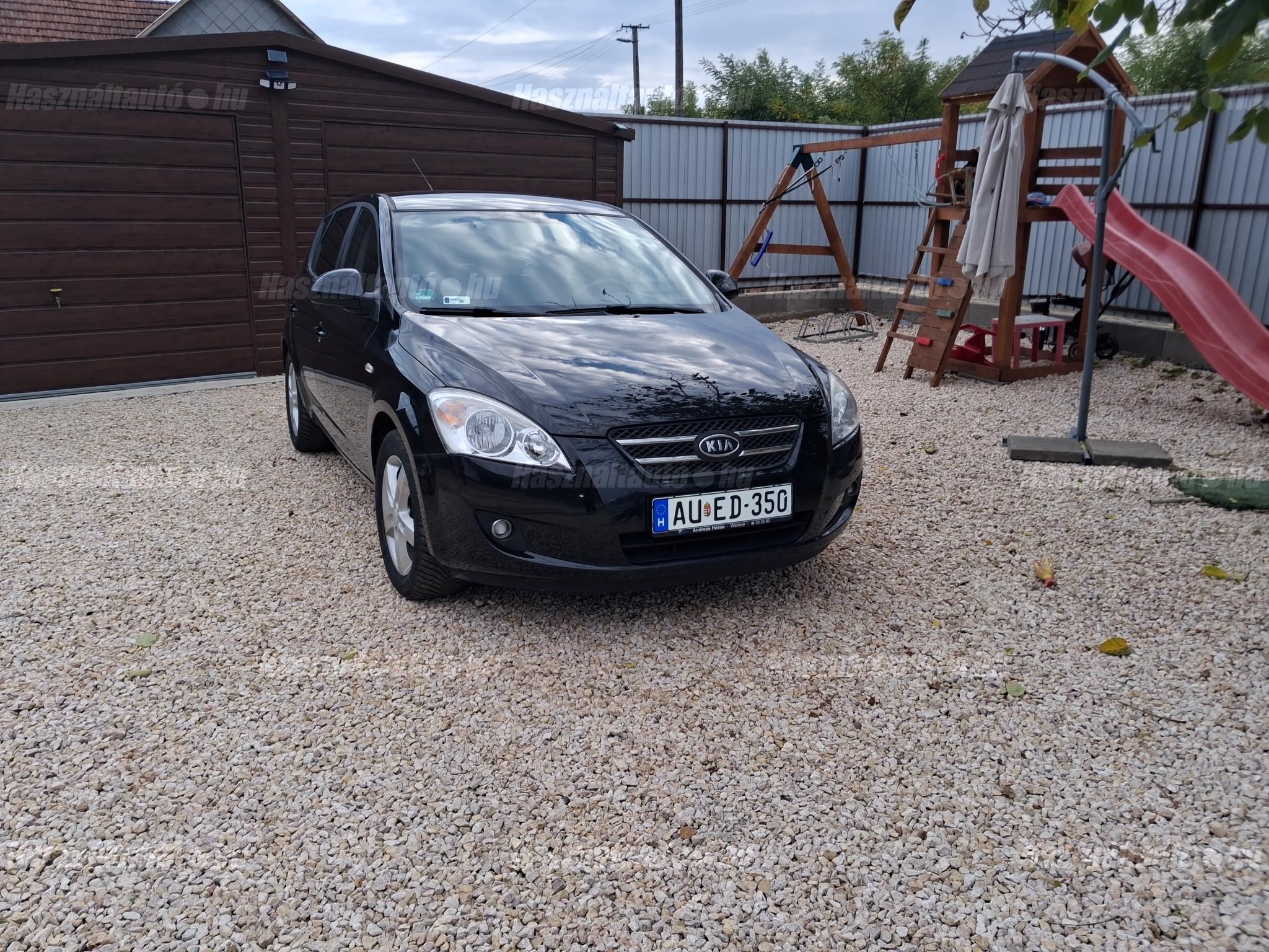 KIA CEE'D 2009/10 - 1