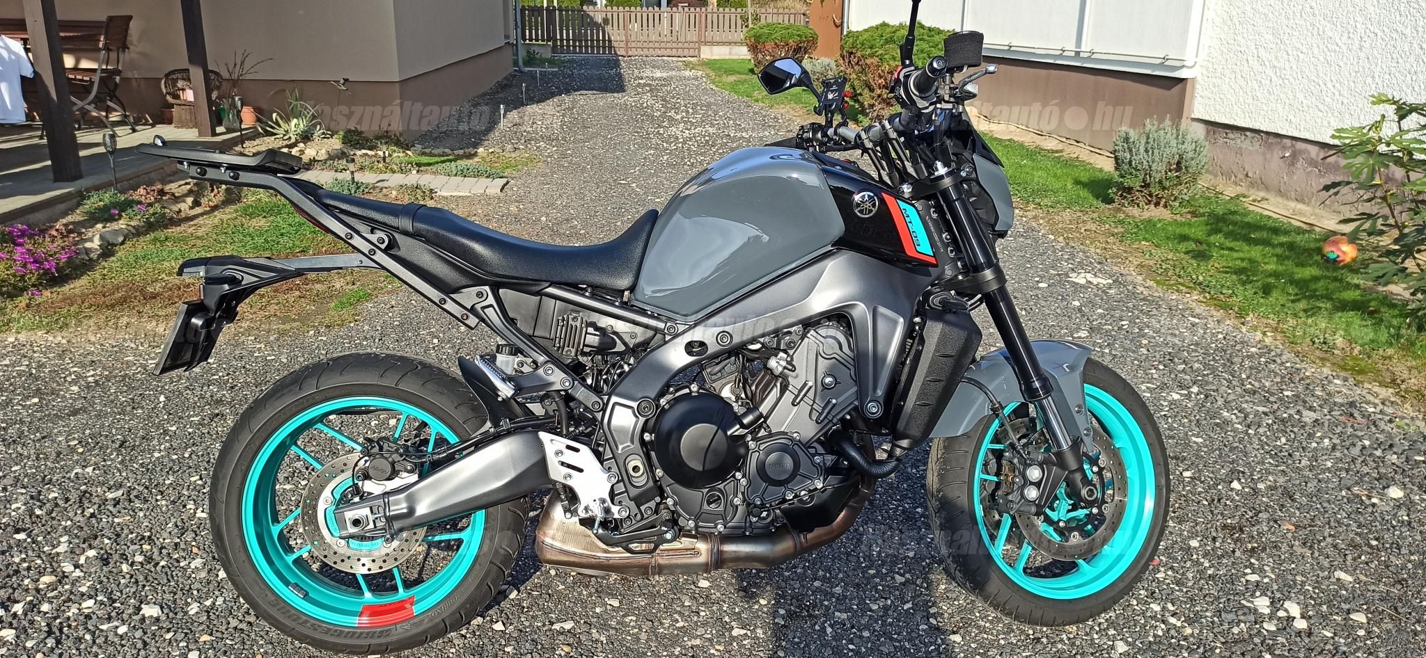 YAMAHA MT-09 2023/5 - 1