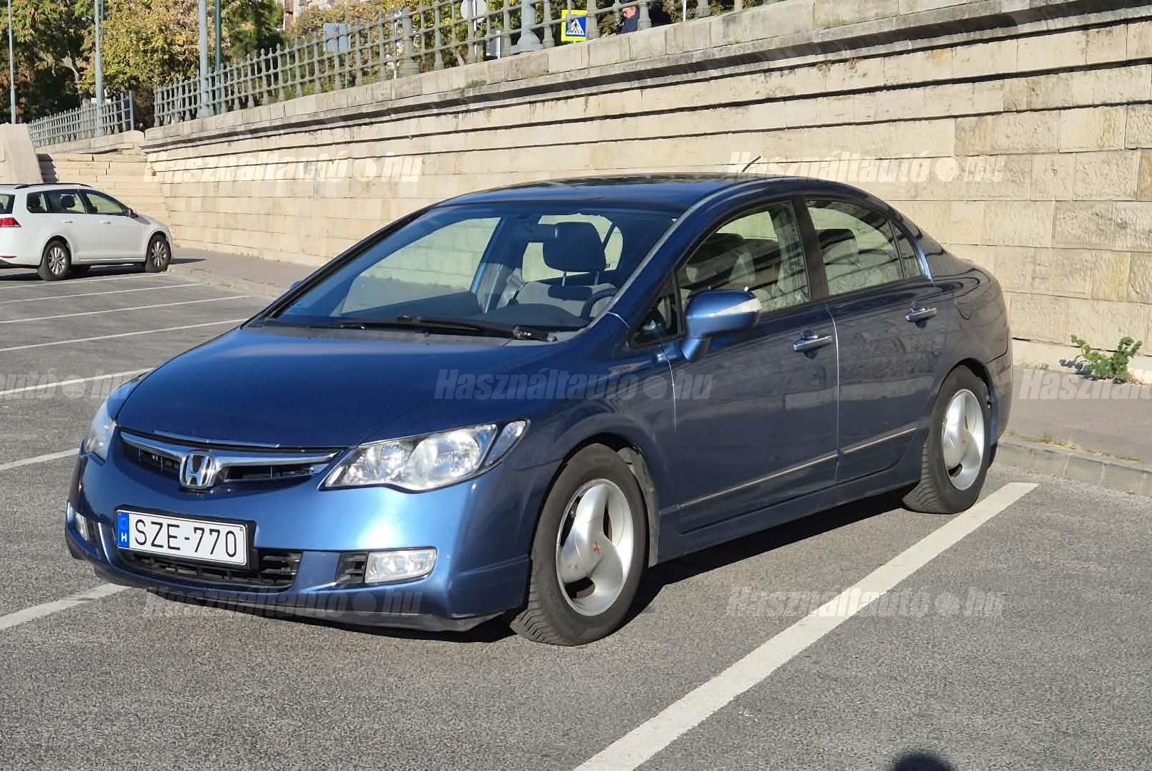 HONDA CIVIC 2006/6 - 1
