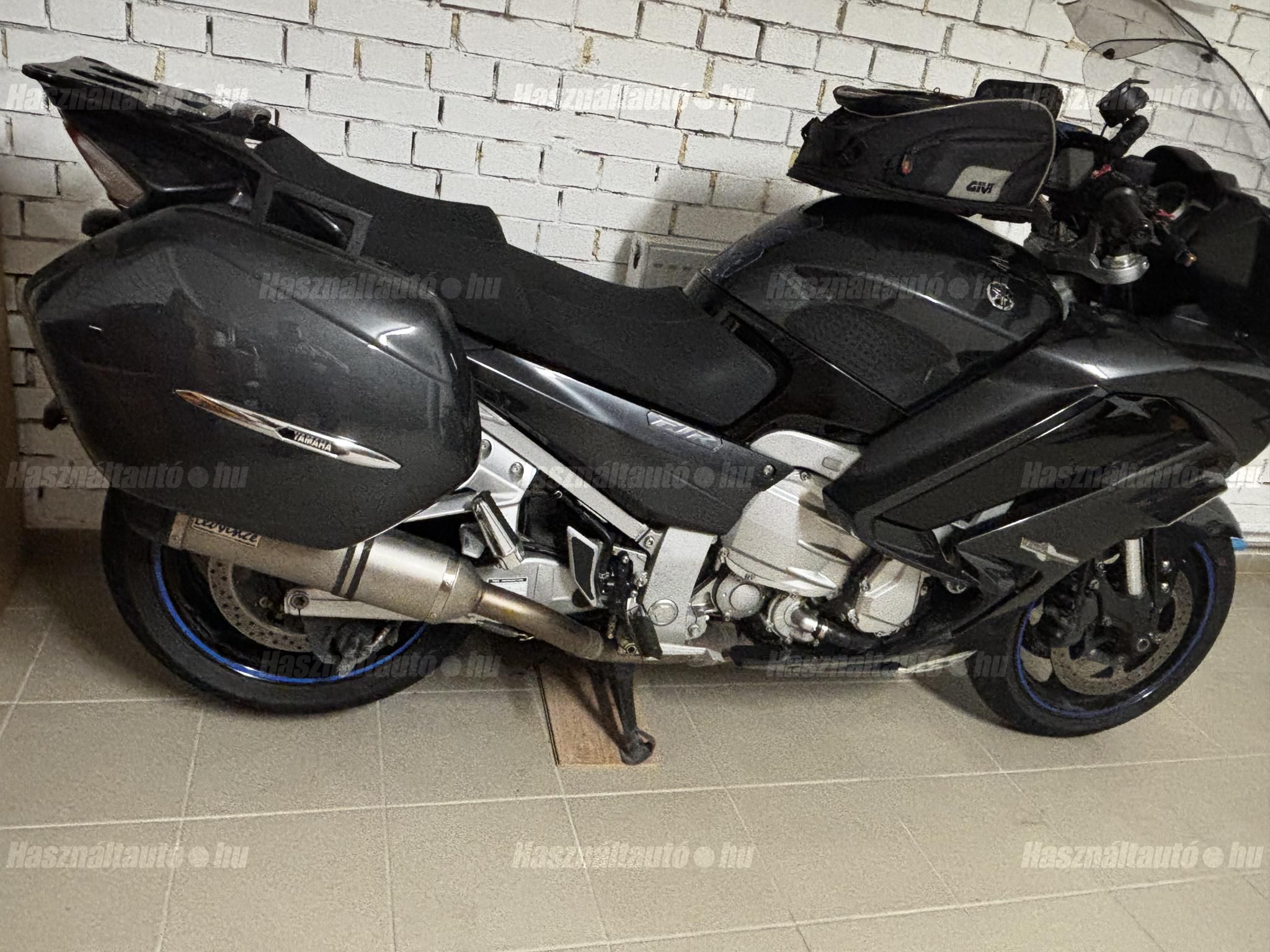 YAMAHA FJR 1300 2016/2 - 1